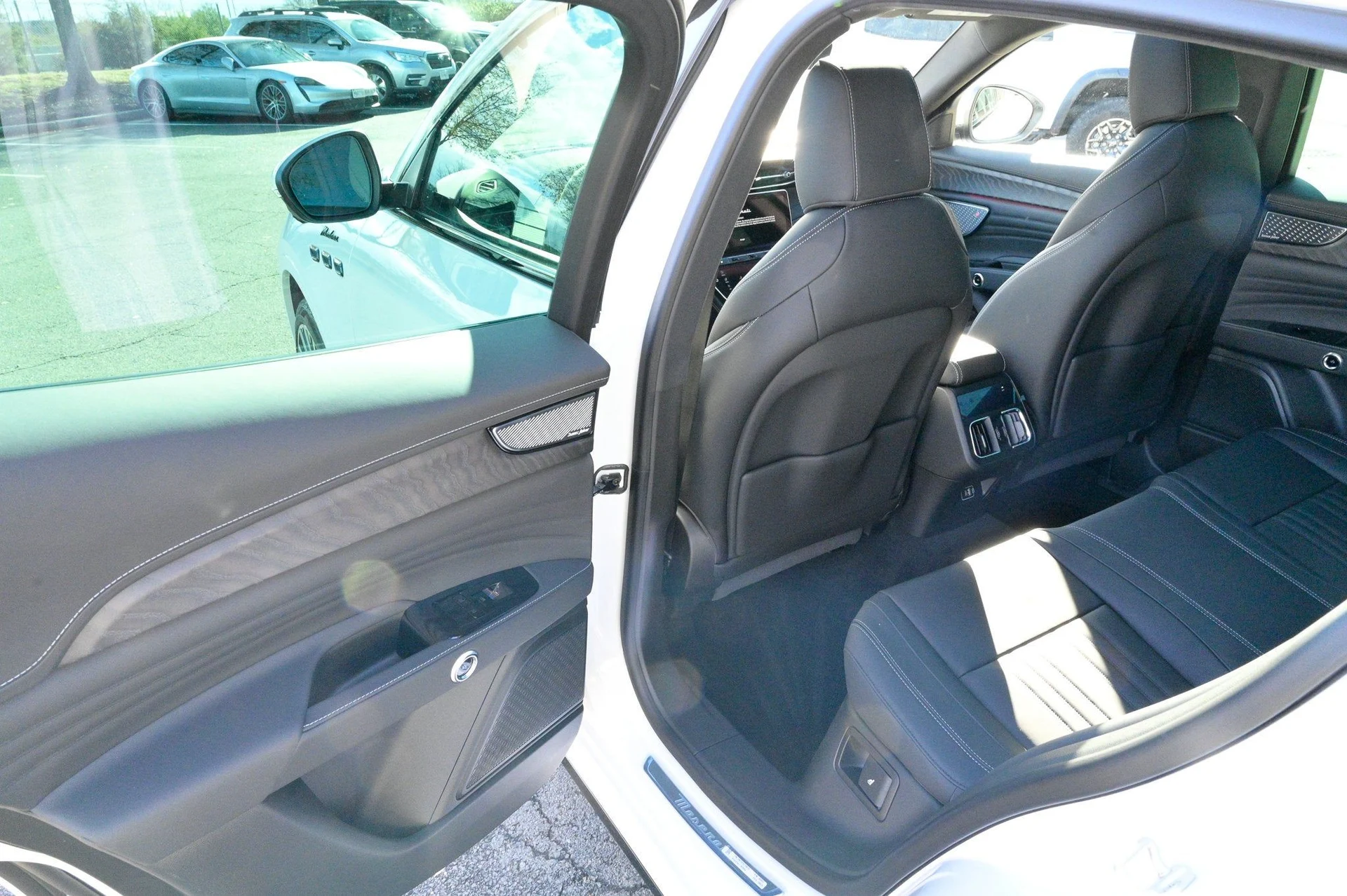 mph034_1800668749_5c6e0f9b99b746708c8d8e0ce4ef7da0_36c9c95345