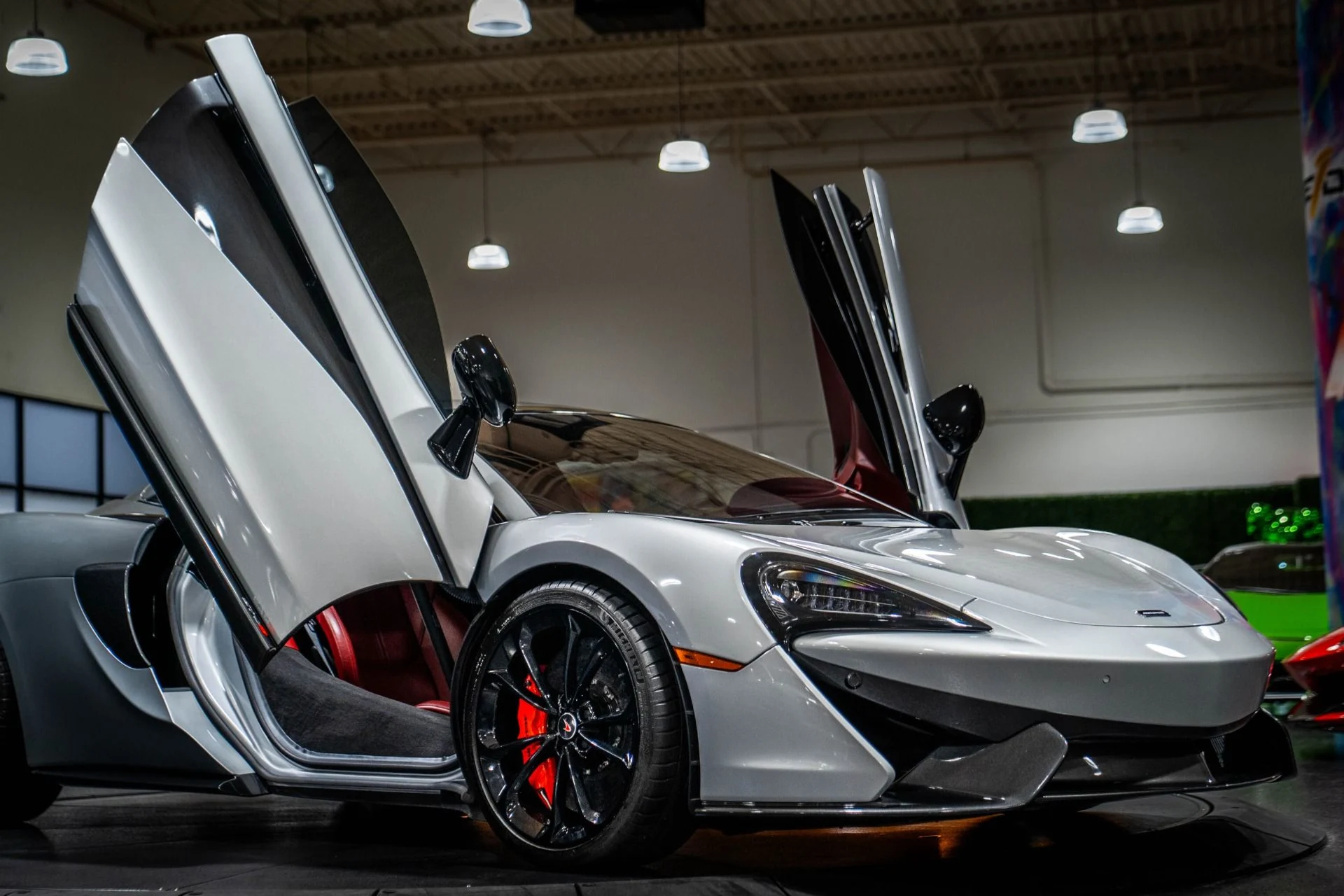 mph034_1818307201_Used_2018_Mc_Laren_570_S_Spider_Loaded_Spec_Larini_exhaust_1765511070_08059c5830