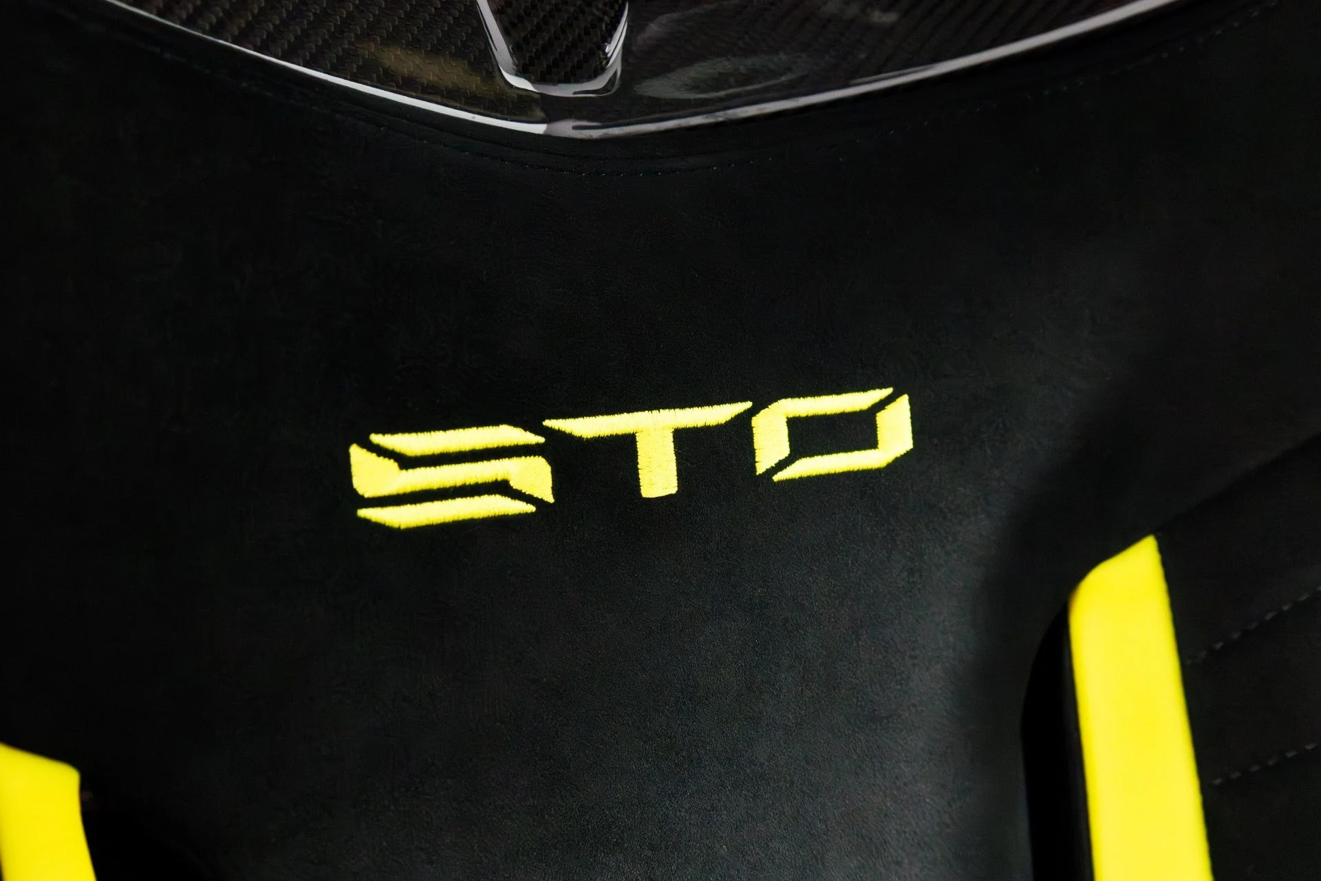 mph034_1825263557_Used_2022_Lamborghini_Huracan_STO_1770056113_8a0690db1e