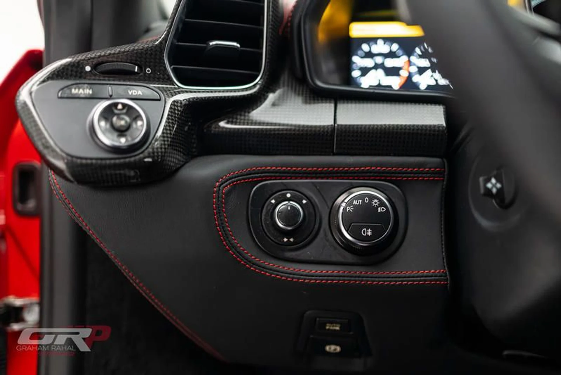 mph034_1826372825_503_D3839_4_E60_416_C_91_E4_0600_EB_2_BD_3_BA_97102d98a1