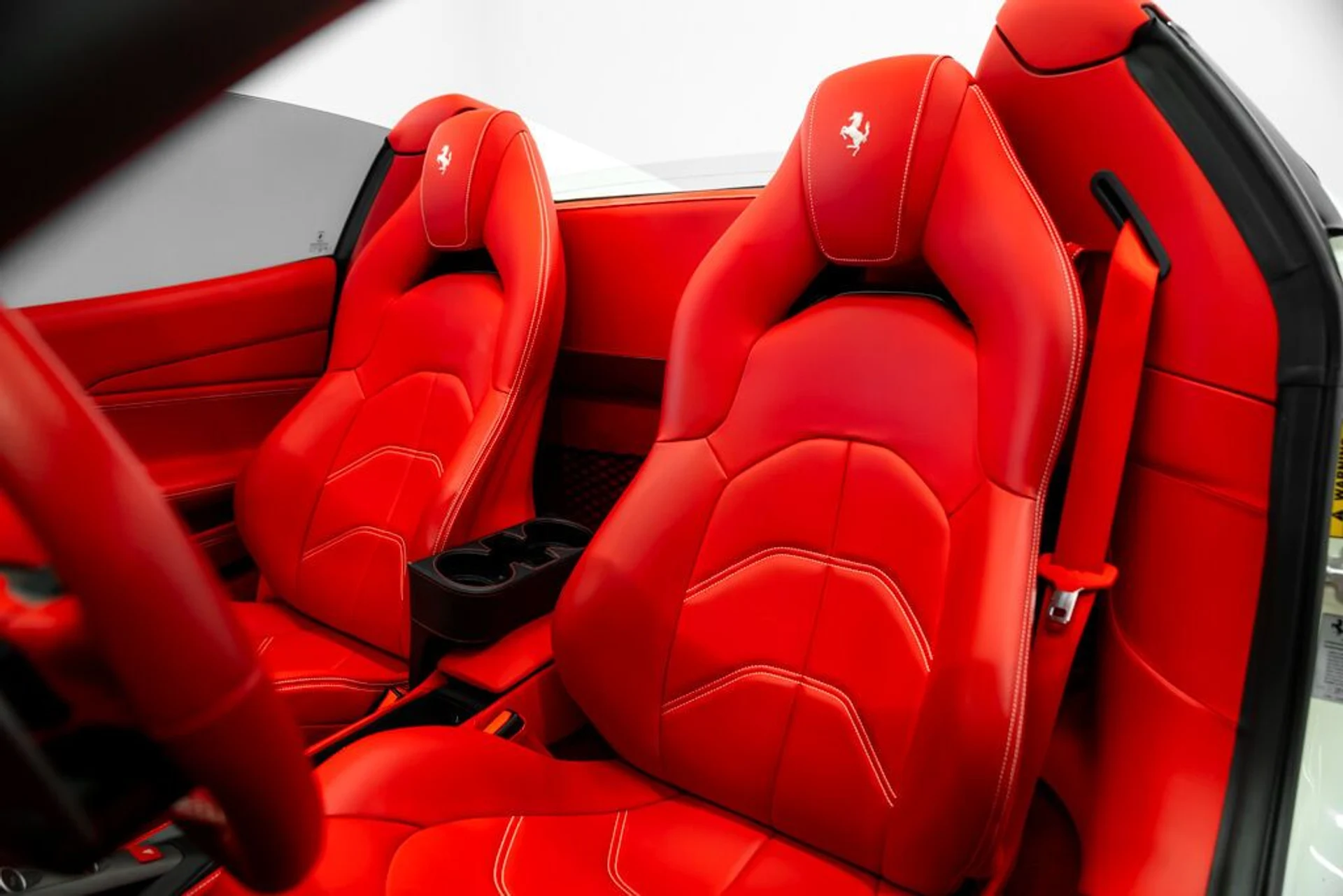 mph034_1827479308_ferrari_488_spider_2019_jpg_v_1754355020_9a51a4fe13