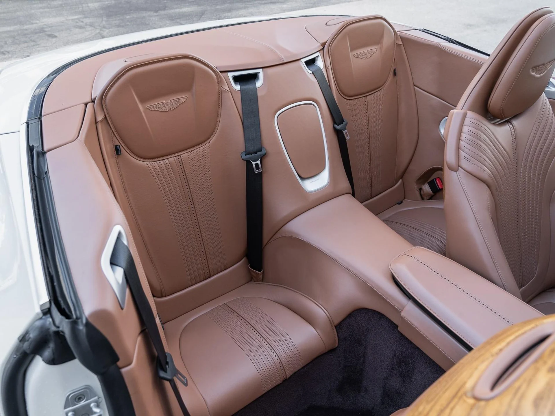 mph034_182939736_Used_2019_Aston_Martin_DB_11_1760731551_c665b67f78