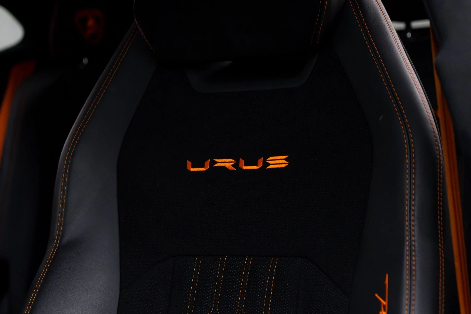 mph034_183331225_Used_2023_Lamborghini_Urus_Performante_1764644913_041baeb11f