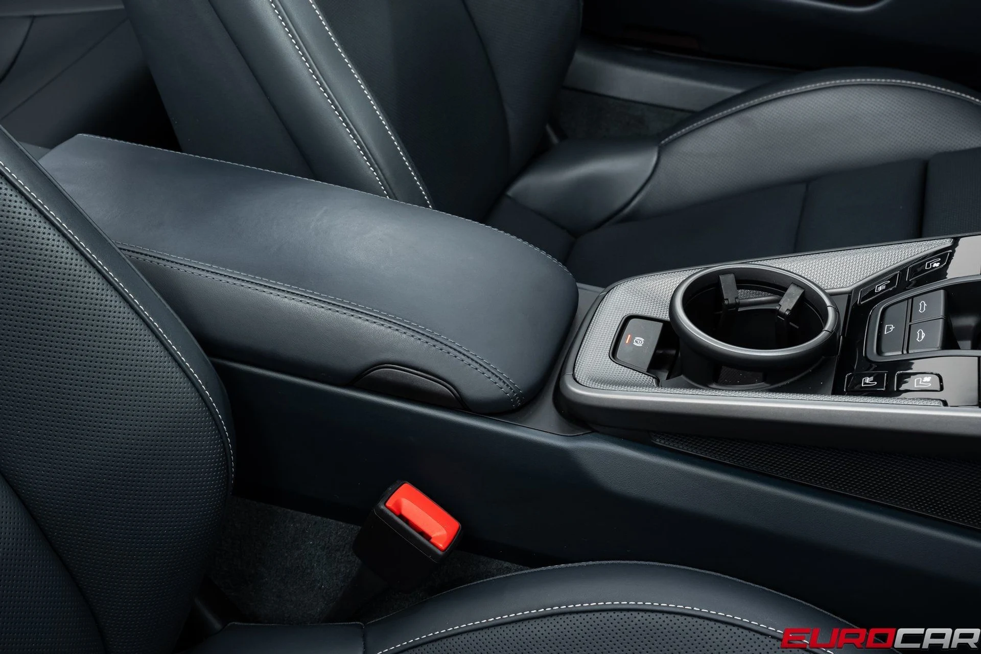 mph034_185020983_image_35_3625d3e4b9