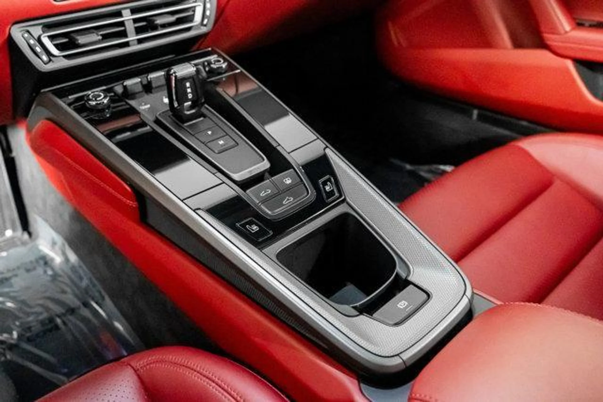 mph034_1850399251_A9yho8_Z_Sz_C4b_U_Ss_Ttr_R_El_Gi_Fczo_5e812858e0