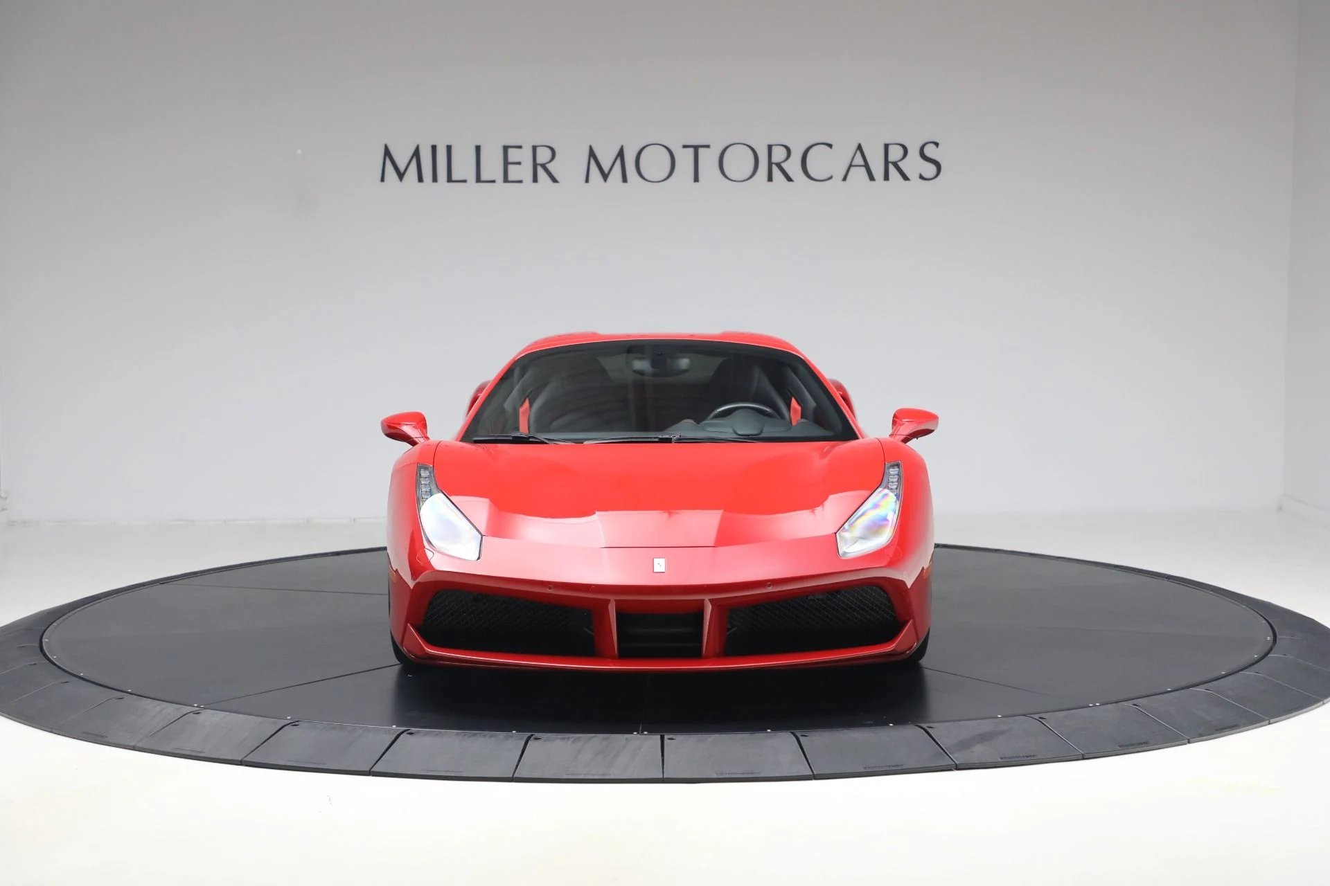mph034_1853957579_Used_2019_Ferrari_488_Spider_1792598381_c28cdbf126