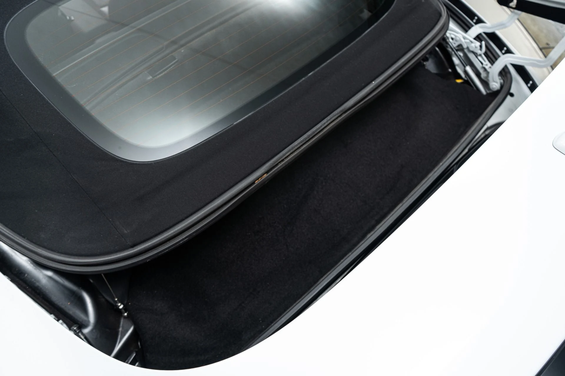 mph034_1855746881_Used_2017_Porsche_911_Carrera_4_S_Cabriolet_Sport_Package_Premium_Package_Plus_1775682776_5e635aa92e