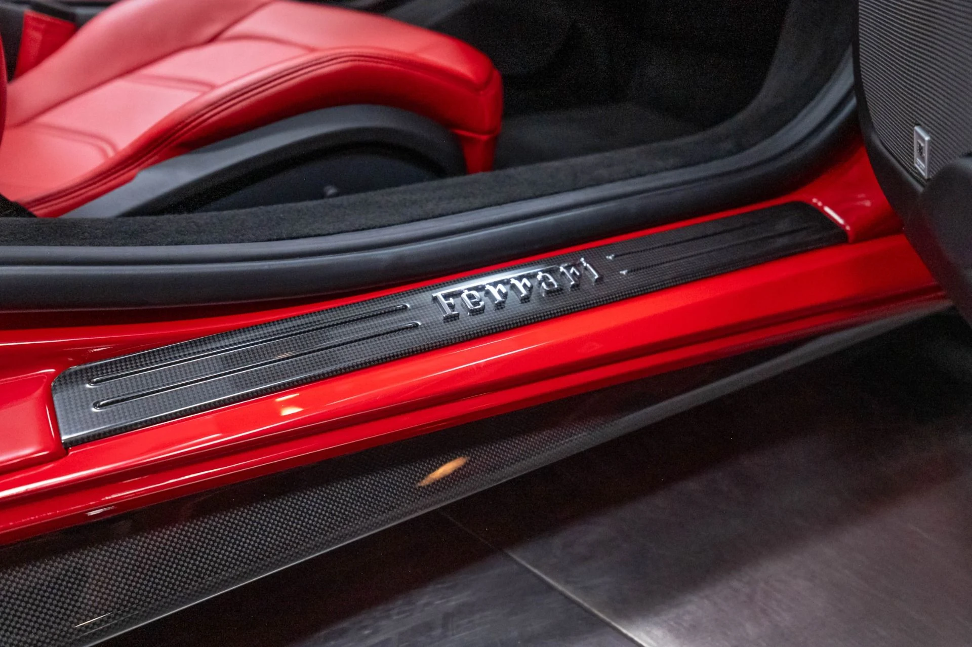 mph034_1864501066_Used_2018_Ferrari_488_Spider_1786656638_b66e514a61