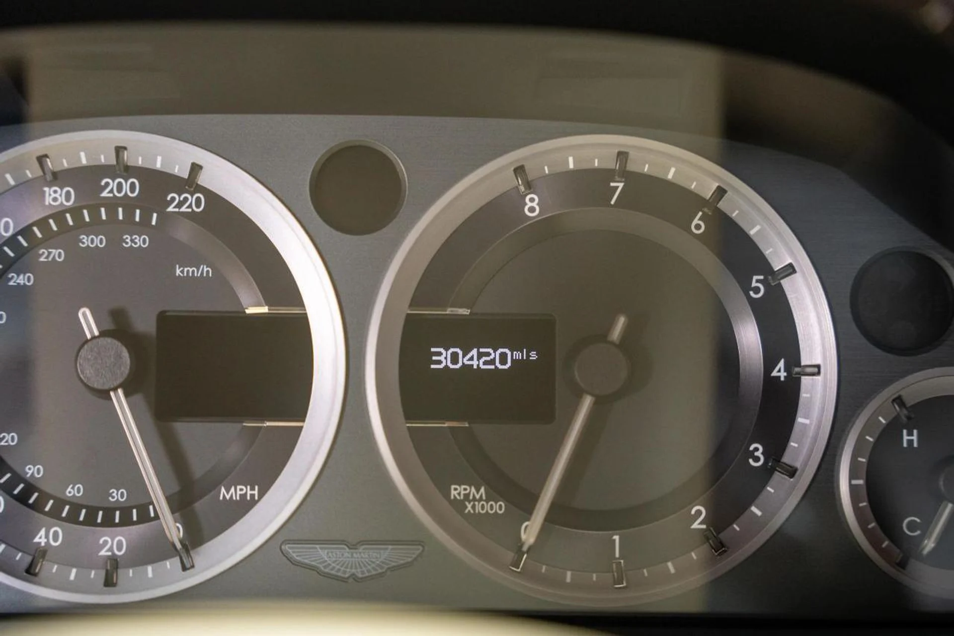 mph034_1869863770_2db5b000a93c83c70c5490c6270ae24a_2ff7de166c