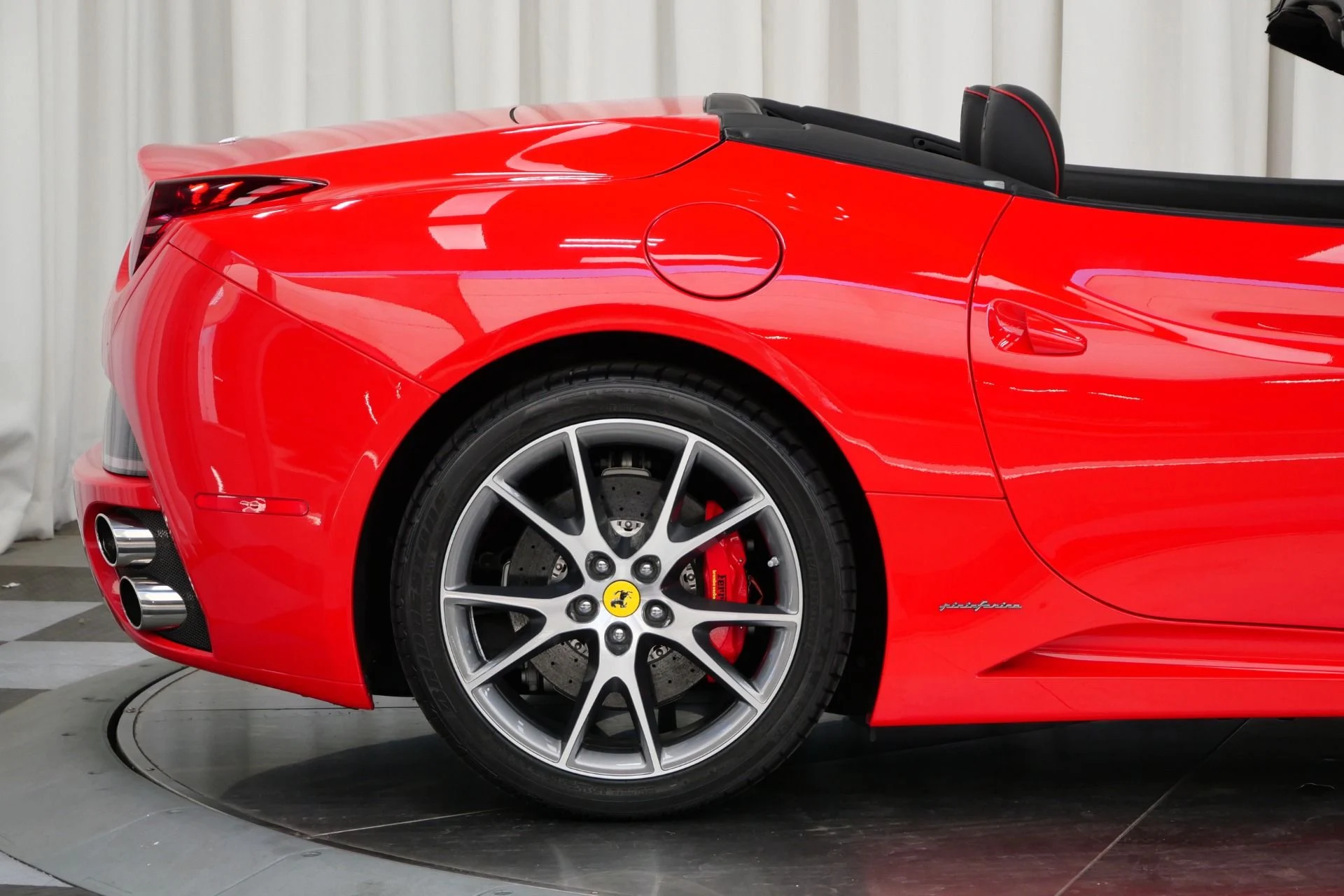 mph034_188079015_Used_2011_Ferrari_California_1753808084_a7e34f946f