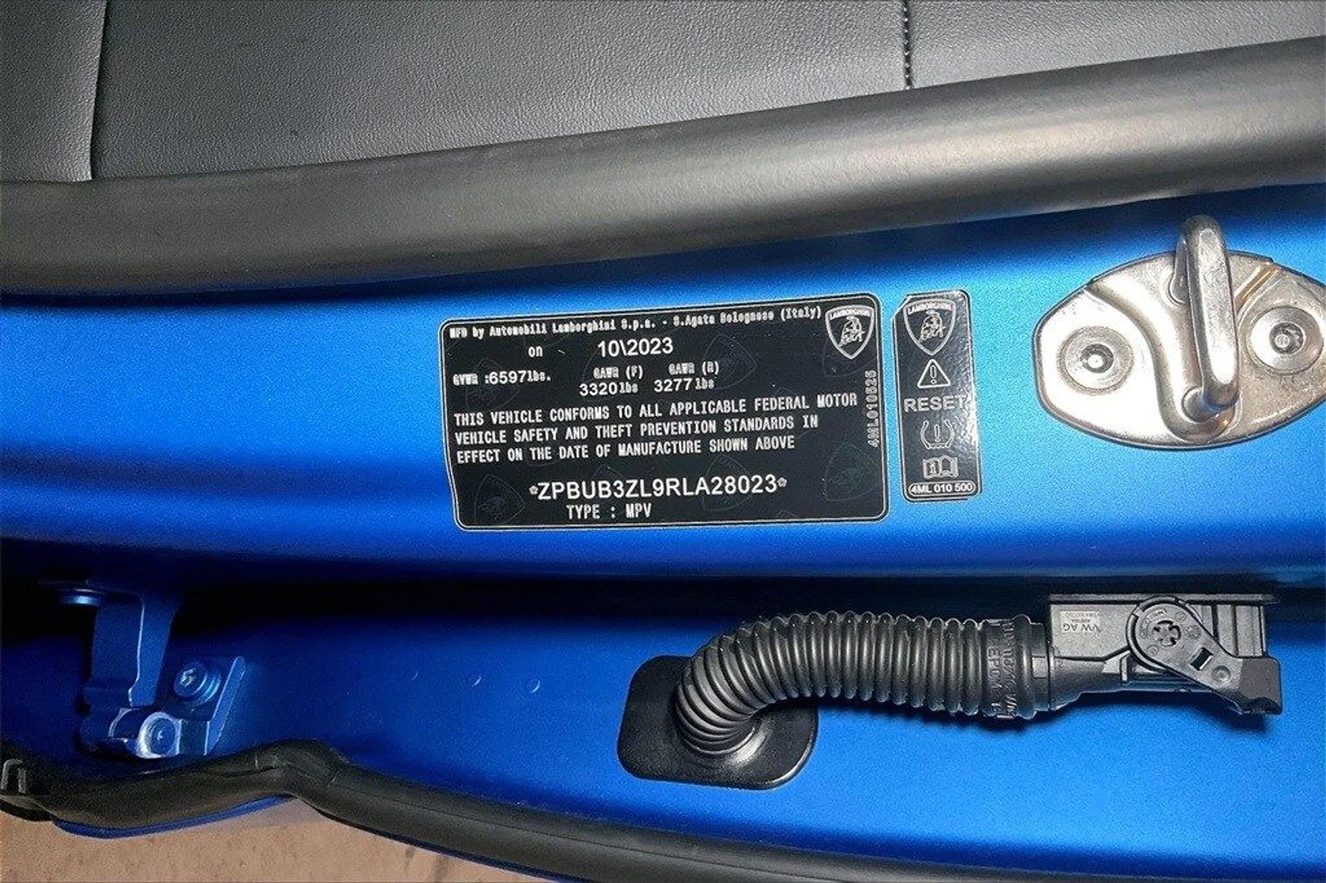 mph034_1881387402_0ddcc6dff871385bd4866674abc9f6d7x_2ee155d317