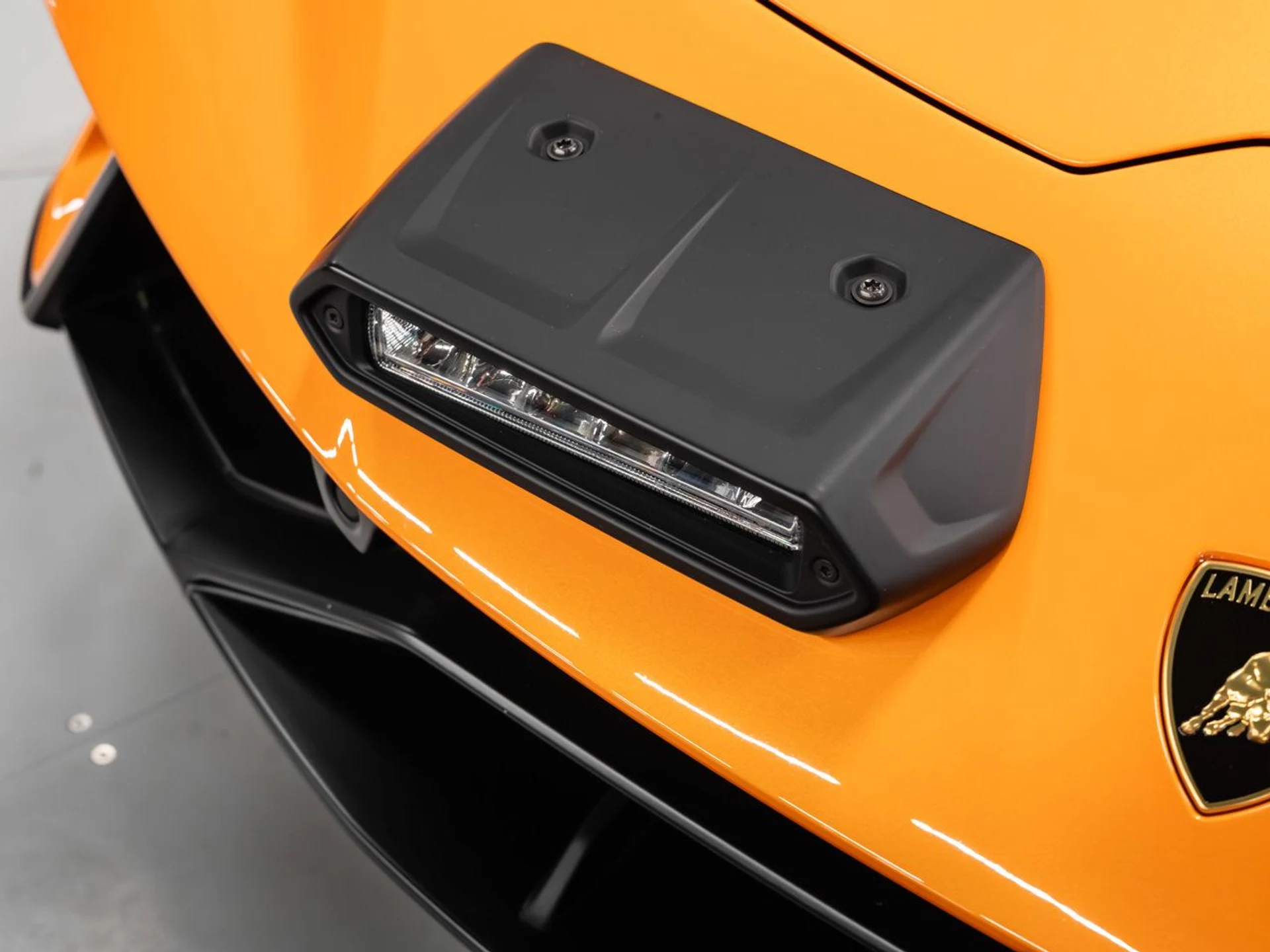 mph034_1888049340_lamborghini_huracan_2023_caa53cc500