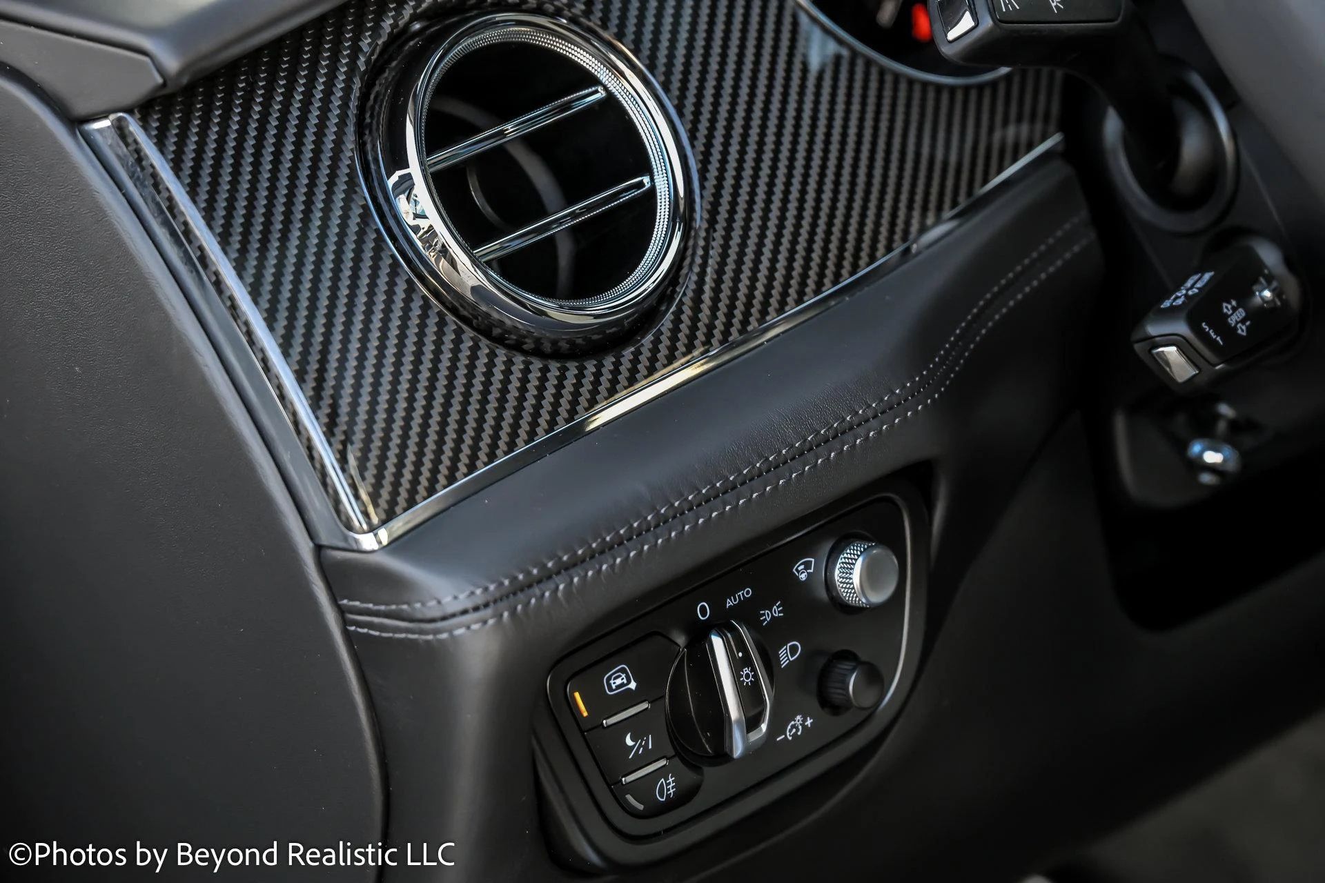 mph034_1891588197_Used_2021_Bentley_Bentayga_V8_First_Edition_1762852463_2b86fc0423