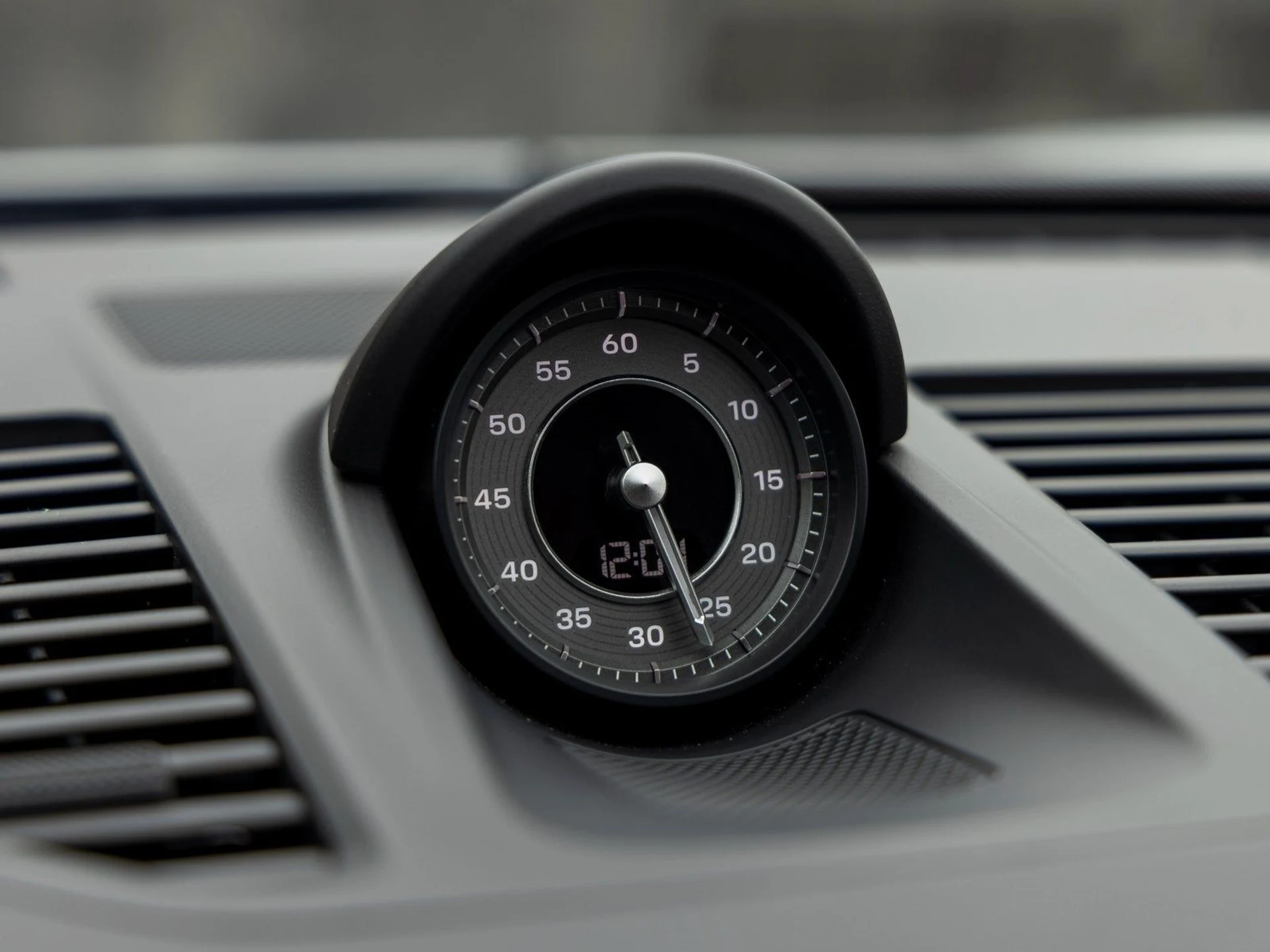 mph034_1898675277_35_564ec20372