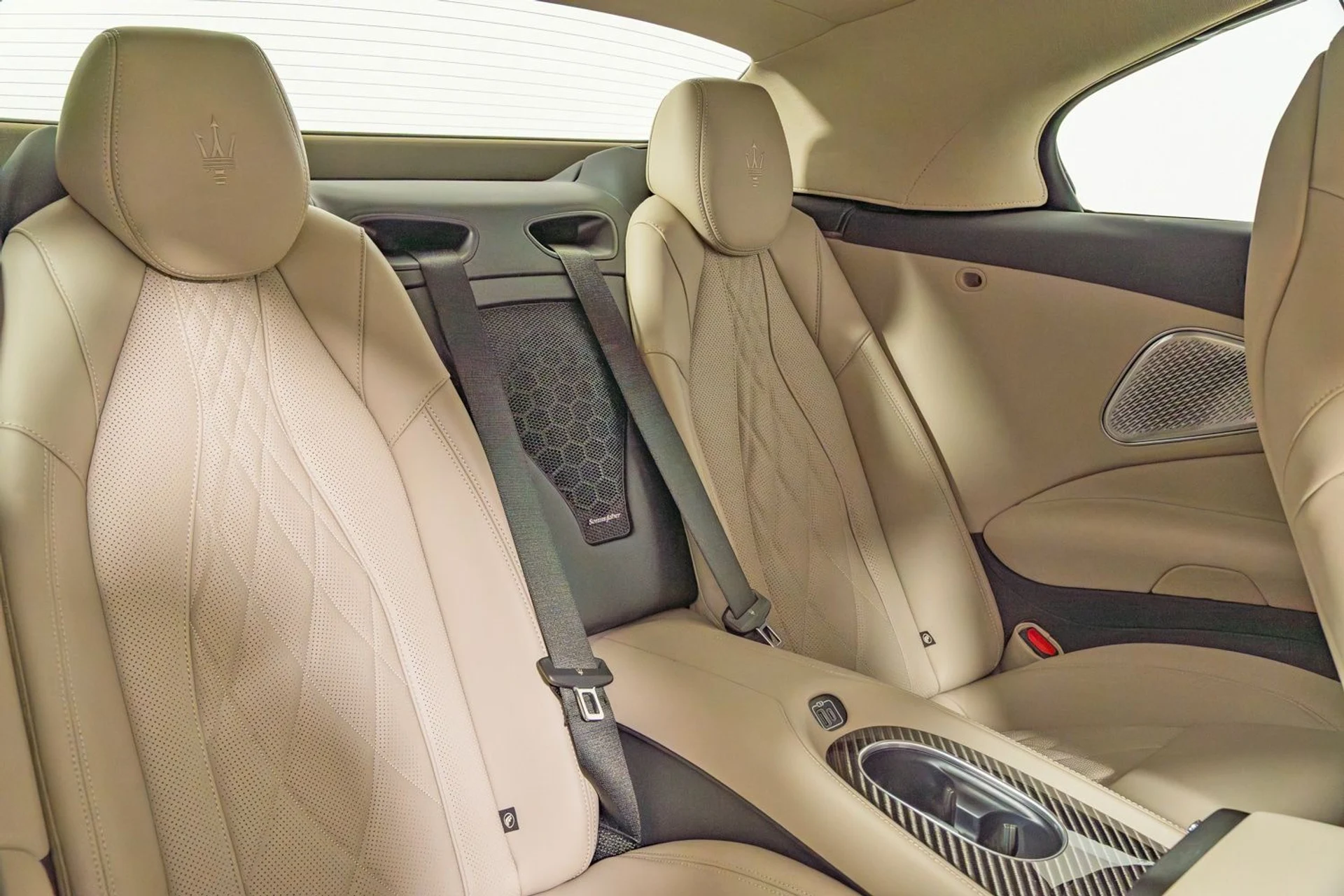 mph034_1899297019_a1e0b3660e27428ab8b782ad0fdfa157_730d27641a