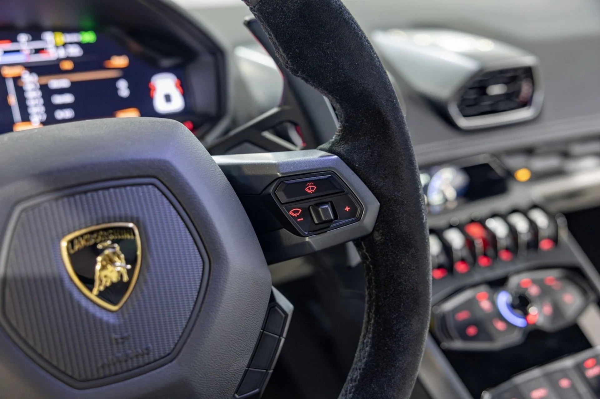 mph034_1903732704_o_A_69bffa6f57