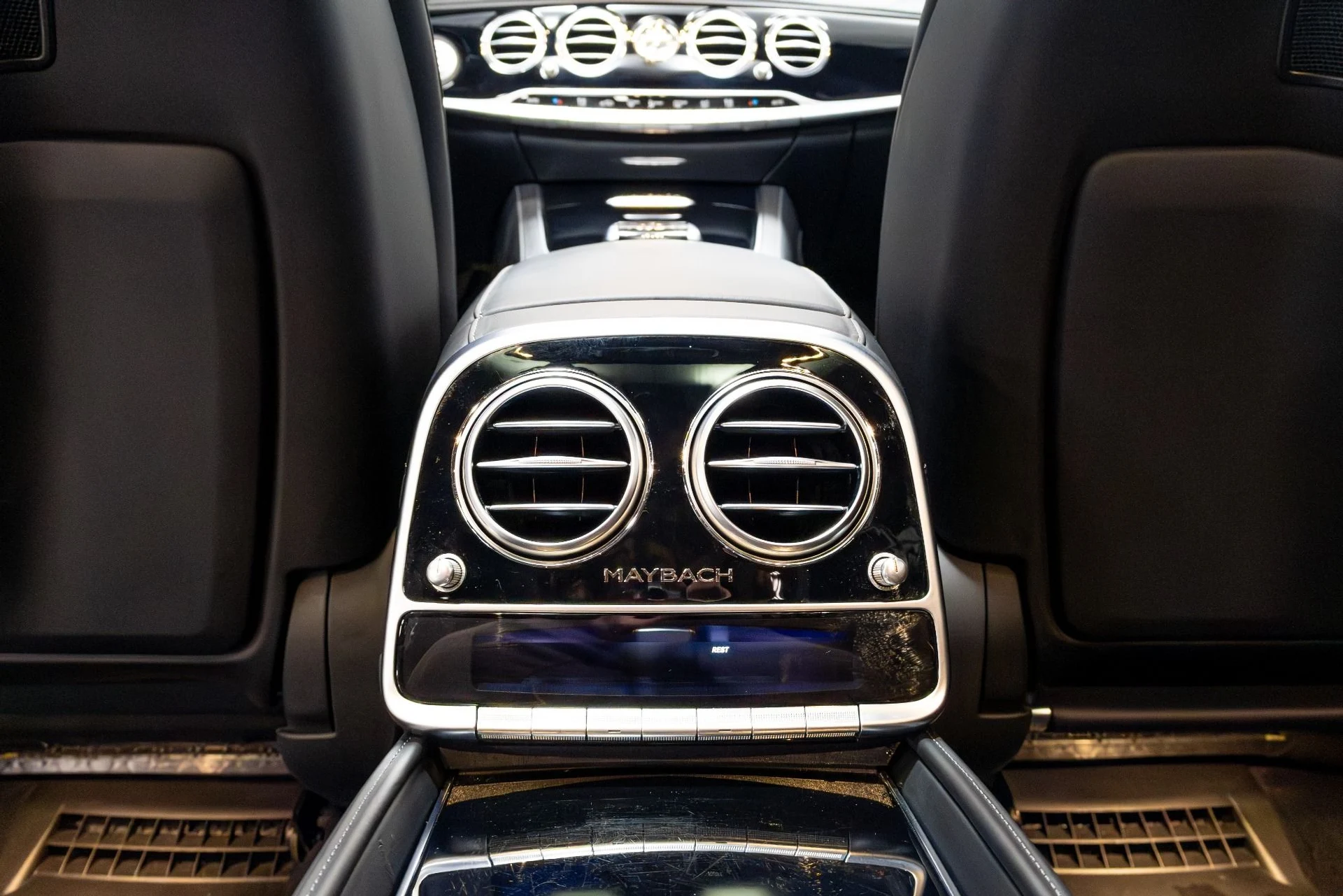 mph034_1913485252_Used_2020_Mercedes_Benz_S_Class_Maybach_S_650_1778195689_65f5925dd2