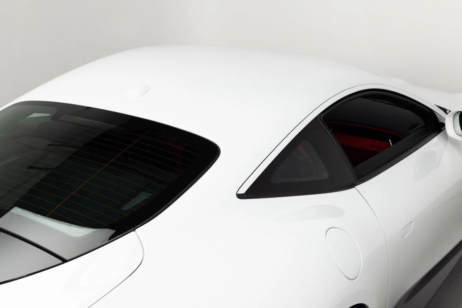 mph034_192160867_Used_2024_Ferrari_Roma_1777368621_120bcaccb5