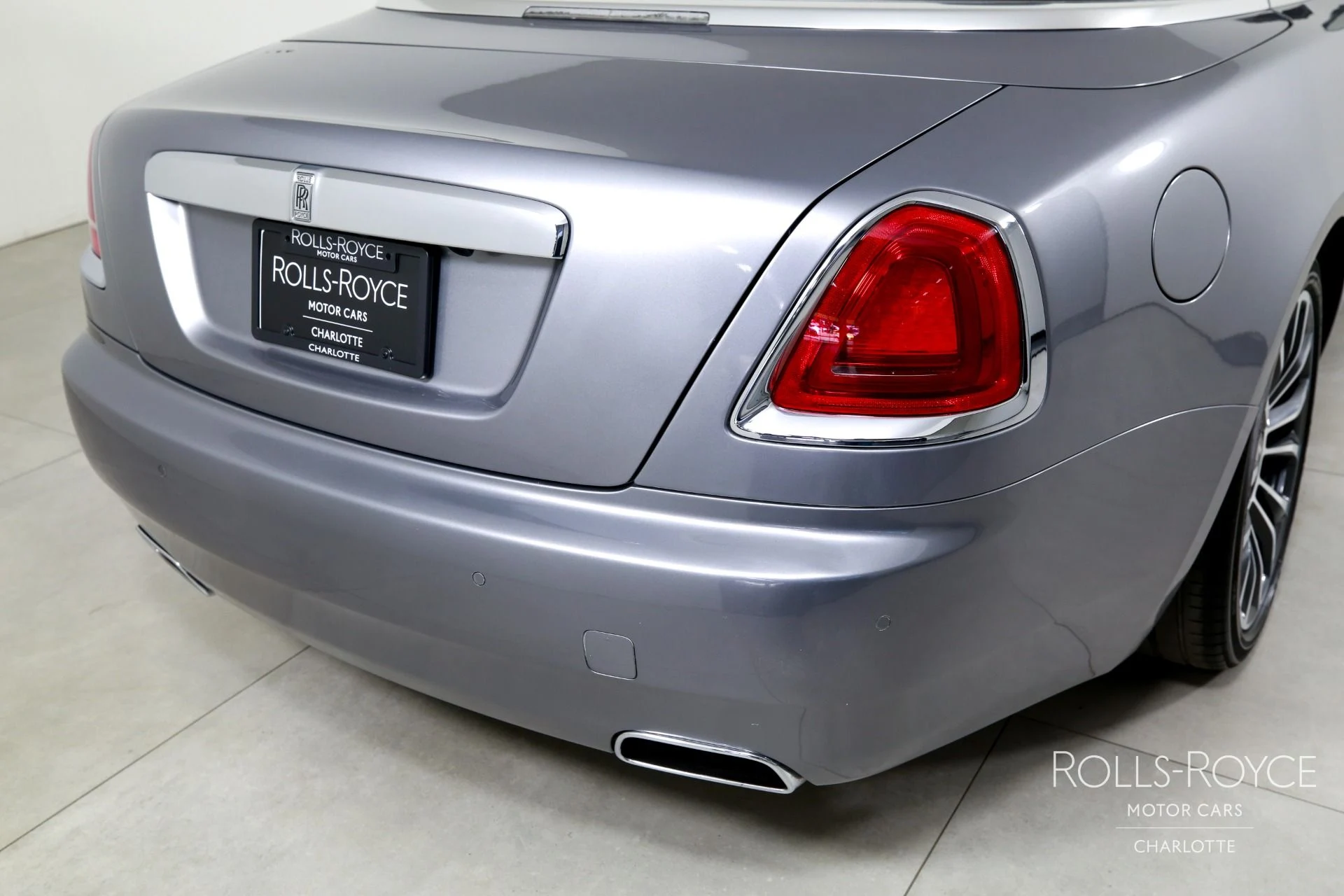 mph034_19225281_Used_2019_Rolls_Royce_Dawn_1771363105_a77a87557b