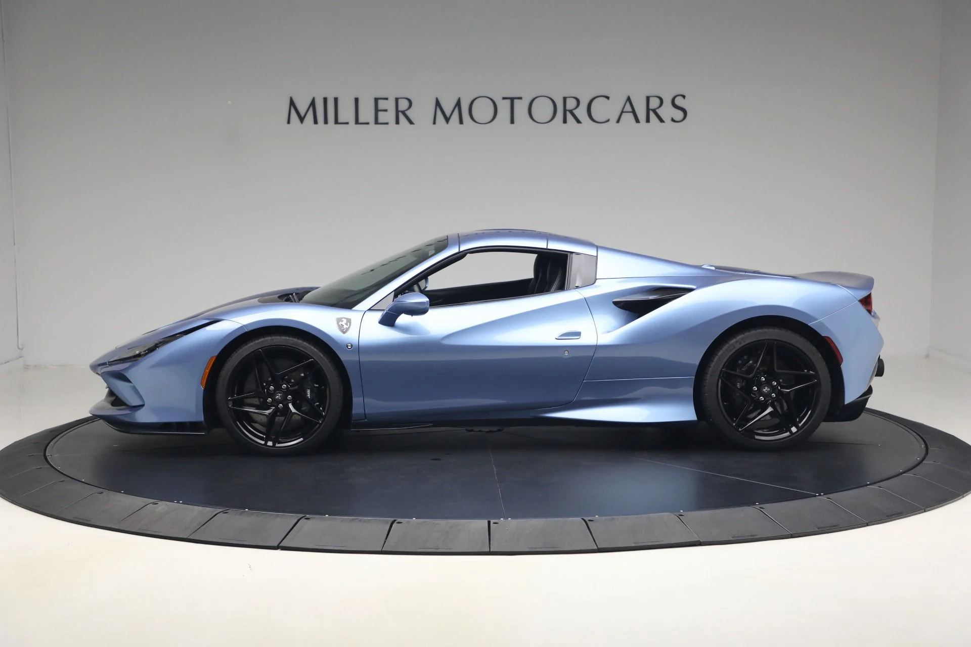 mph034_1923213084_Used_2021_Ferrari_F8_Spider_1782576050_45305525bf