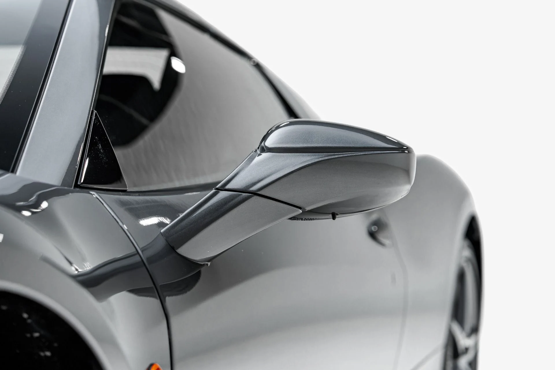 mph034_1925413154_Used_2013_Ferrari_458_Spider_1790712156_1f75feb42f