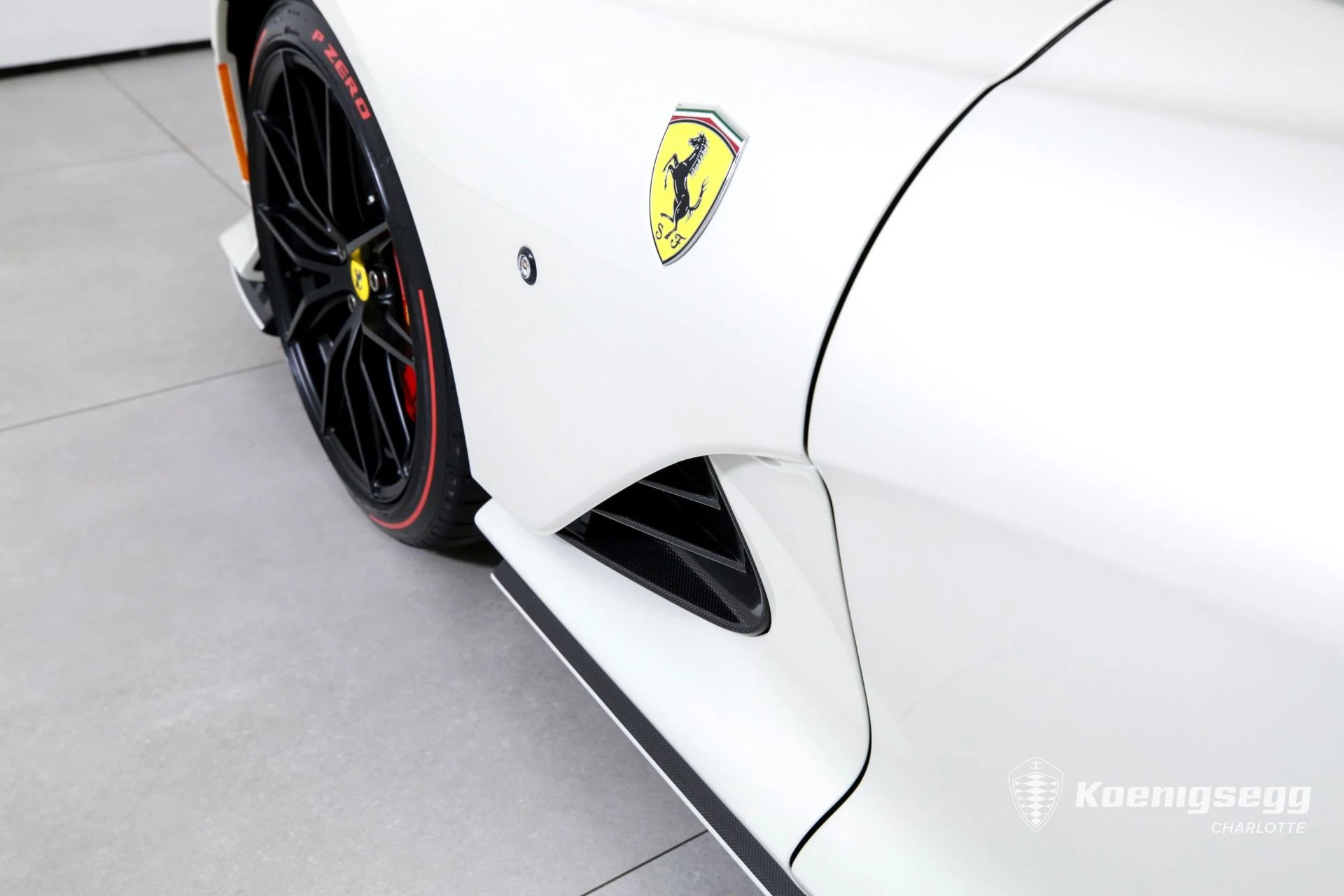 mph034_1925784463_Used_2022_Ferrari_812_Competizione_1783436610_542b281601