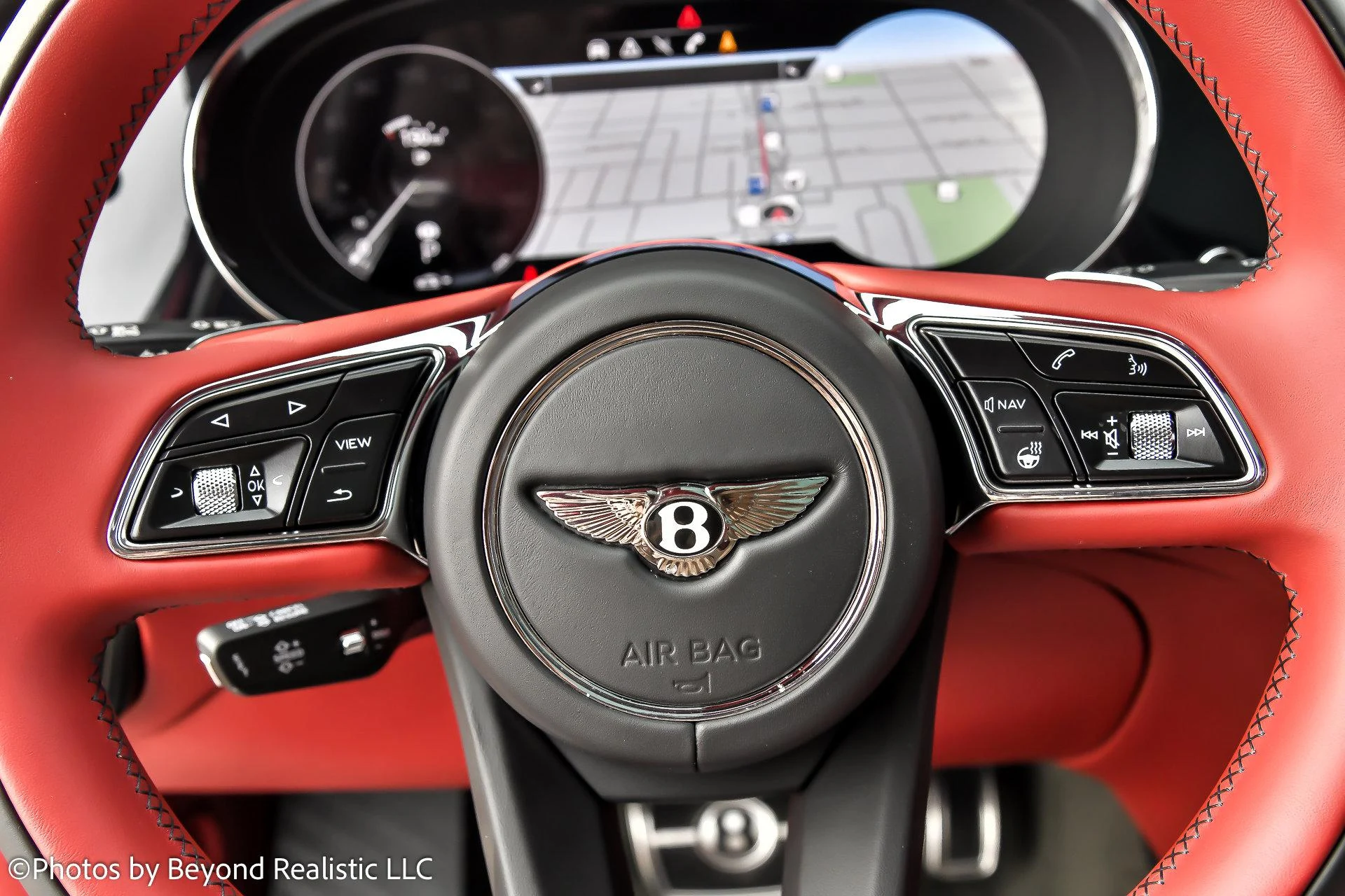 mph034_1934152311_Used_2022_Bentley_Bentayga_V8_1754381298_7faa61190d
