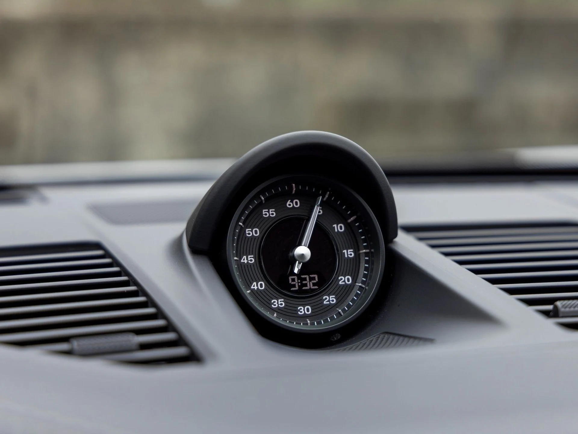 mph034_1941569855_35_5c0555dfbd