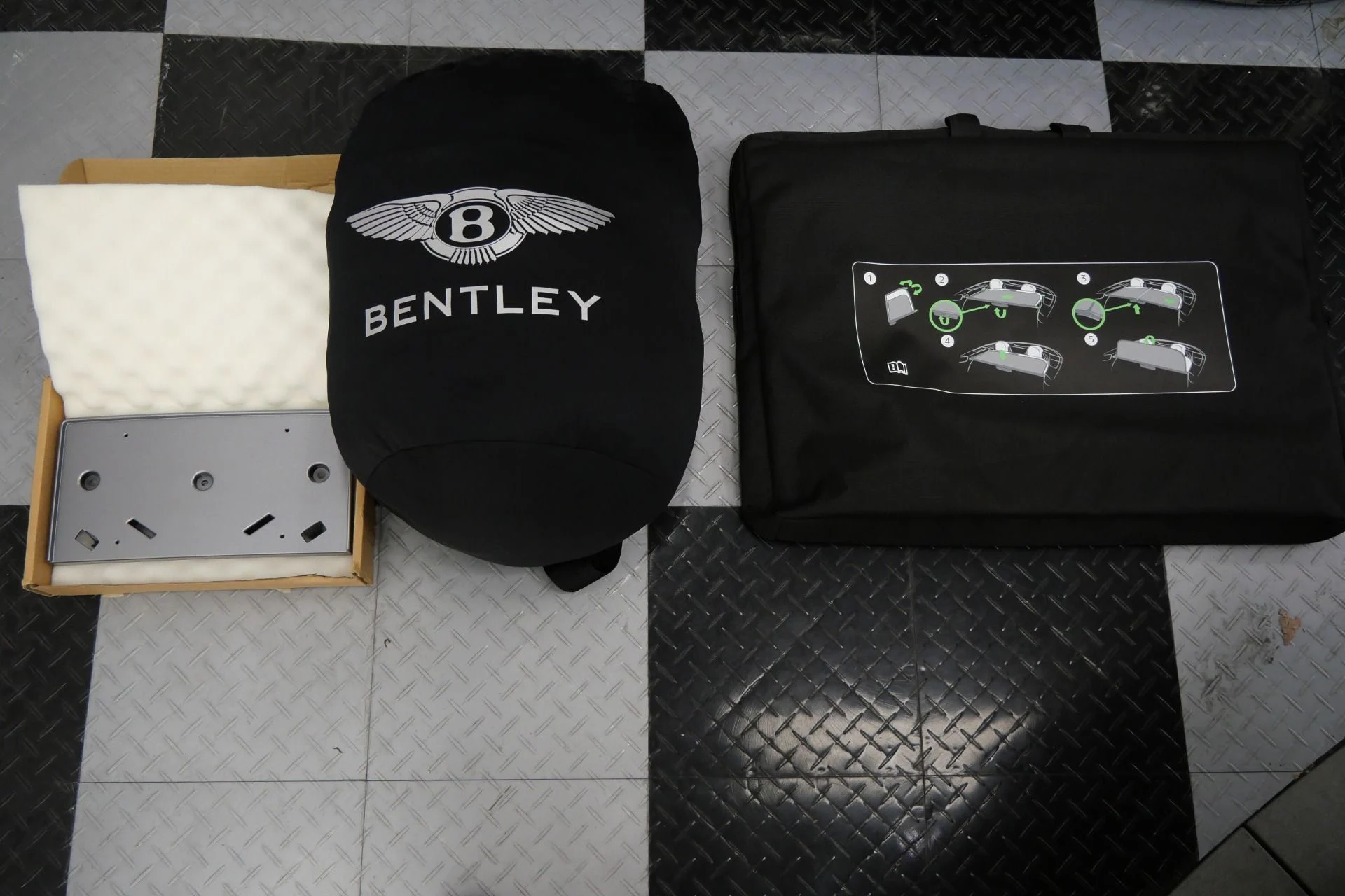 mph034_1948129741_Used_2023_Bentley_Continental_GTC_Speed_Low_Miles_Touring_Specification_Front_Seat_Comfort_1780072023_a55fce2b2d