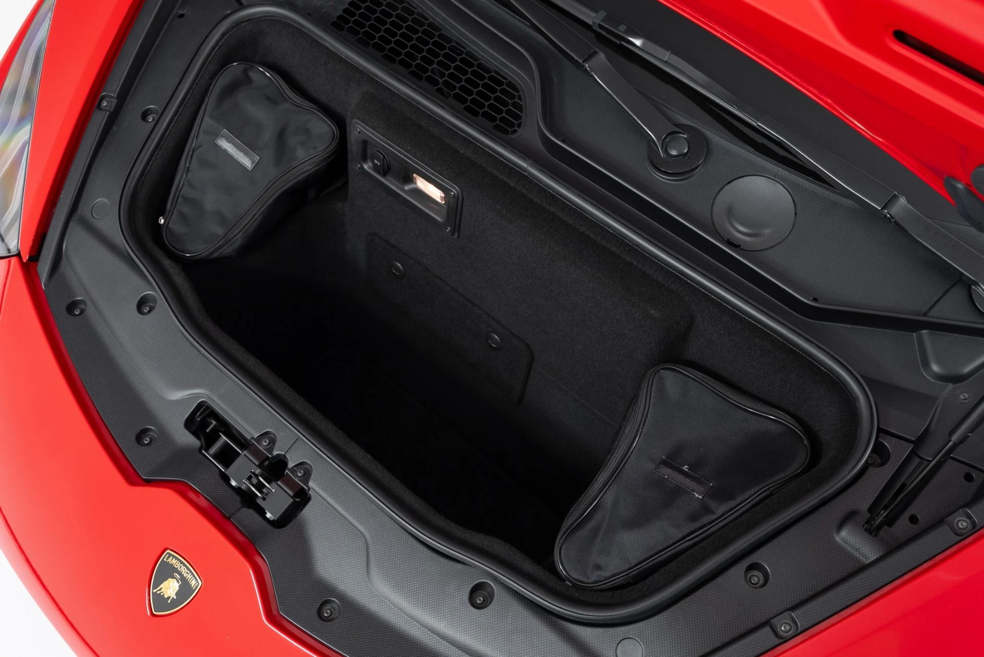 mph034_1964746651_Used_2015_Lamborghini_Huracan_LP_6104_1757361069_6eb4780f62