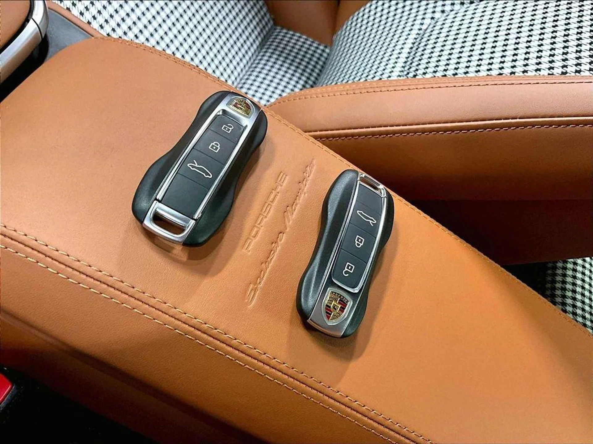 mph034_1980460684_gv_F7_K_Dg4t_Rbph42_Dx_V_Yn_Uul8a_Eo_74016fe56a