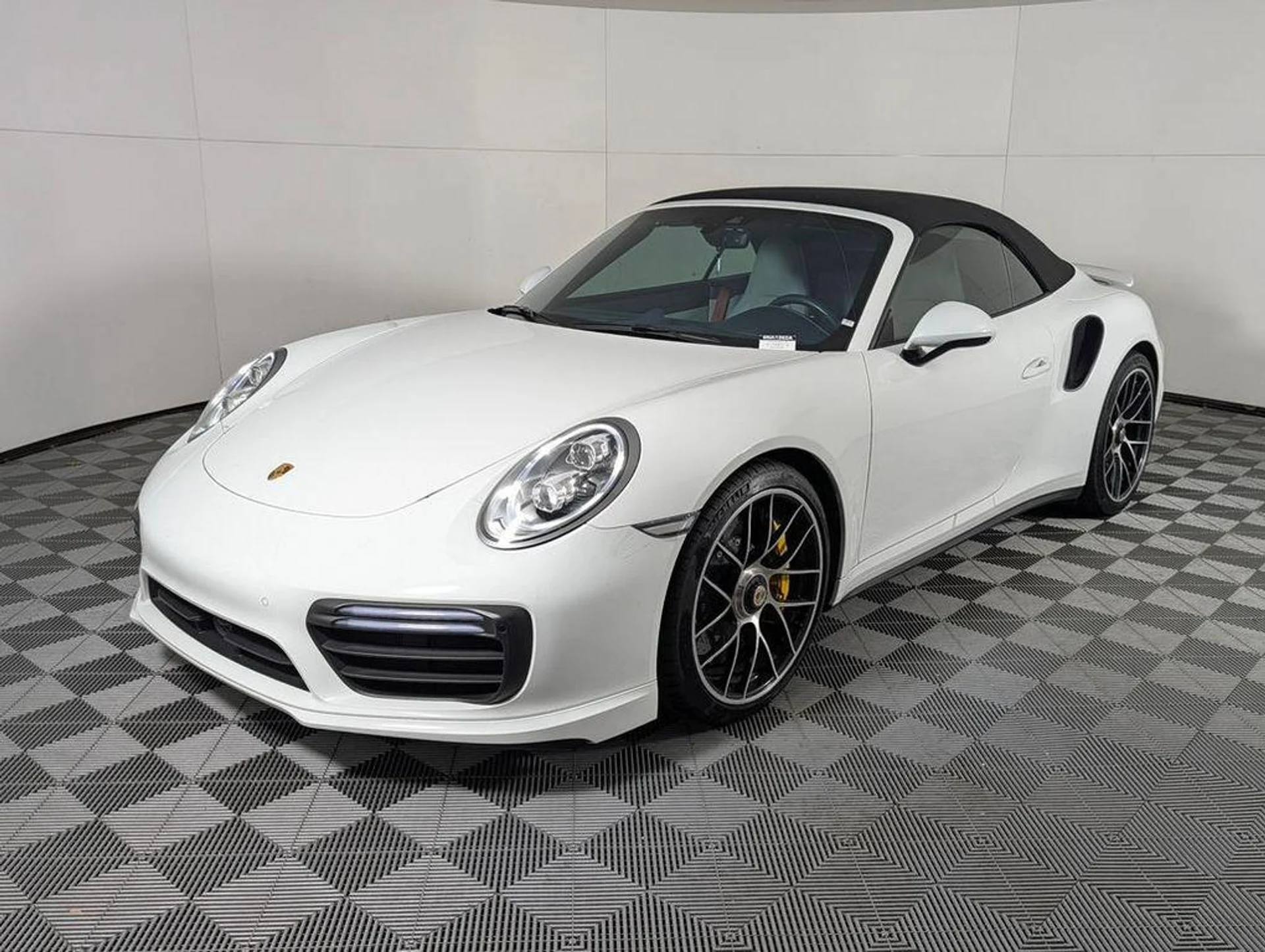 mph034_1989525818_Hmm_Syr_Q_Trv_Vpq_Tg_Vp_R_Rd324_RQ_3c_e39c3c3a00