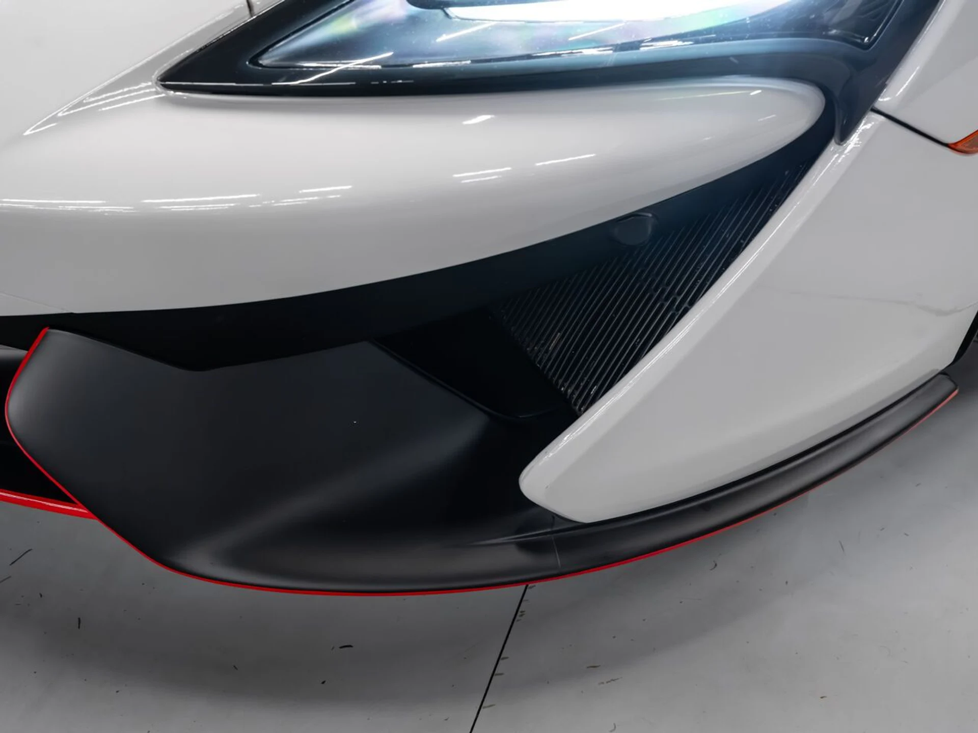 mph034_2000163661_mclaren_570s_2017_6e5d40a0a0
