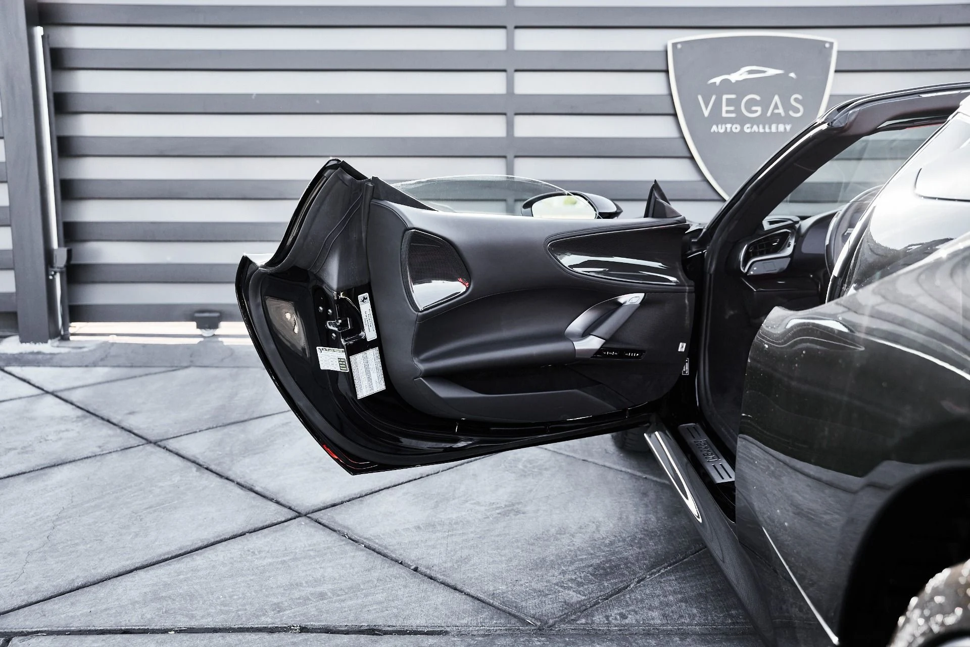 mph034_2009525963_Used_2024_Ferrari_SF_90_Spider_Base_1774739140_b1a34b2c07