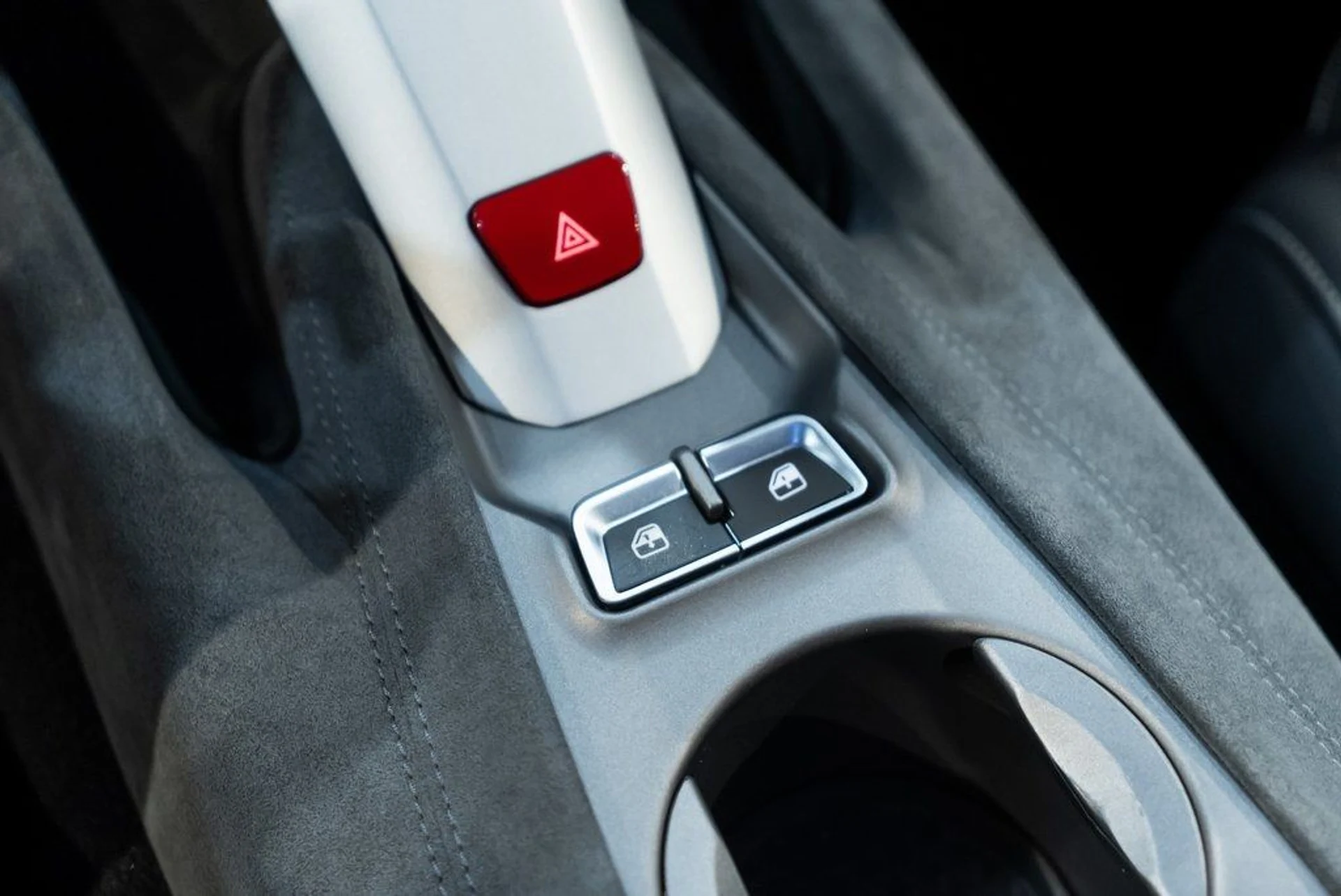 mph034_2010024605_658a9ed483107bc48f946ed19fde63ad_56cda22f82