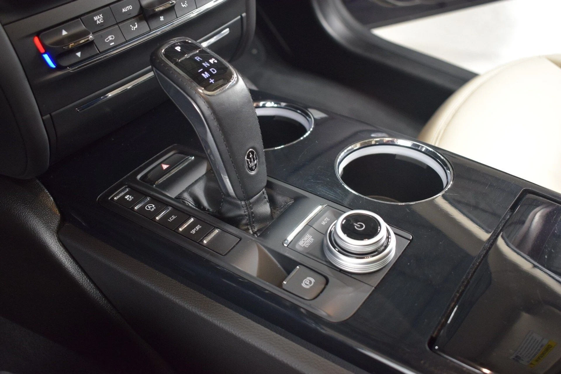 mph034_203006685_2e25196b7d39236ae8297f78f33057c9x_e8dce3b6ee