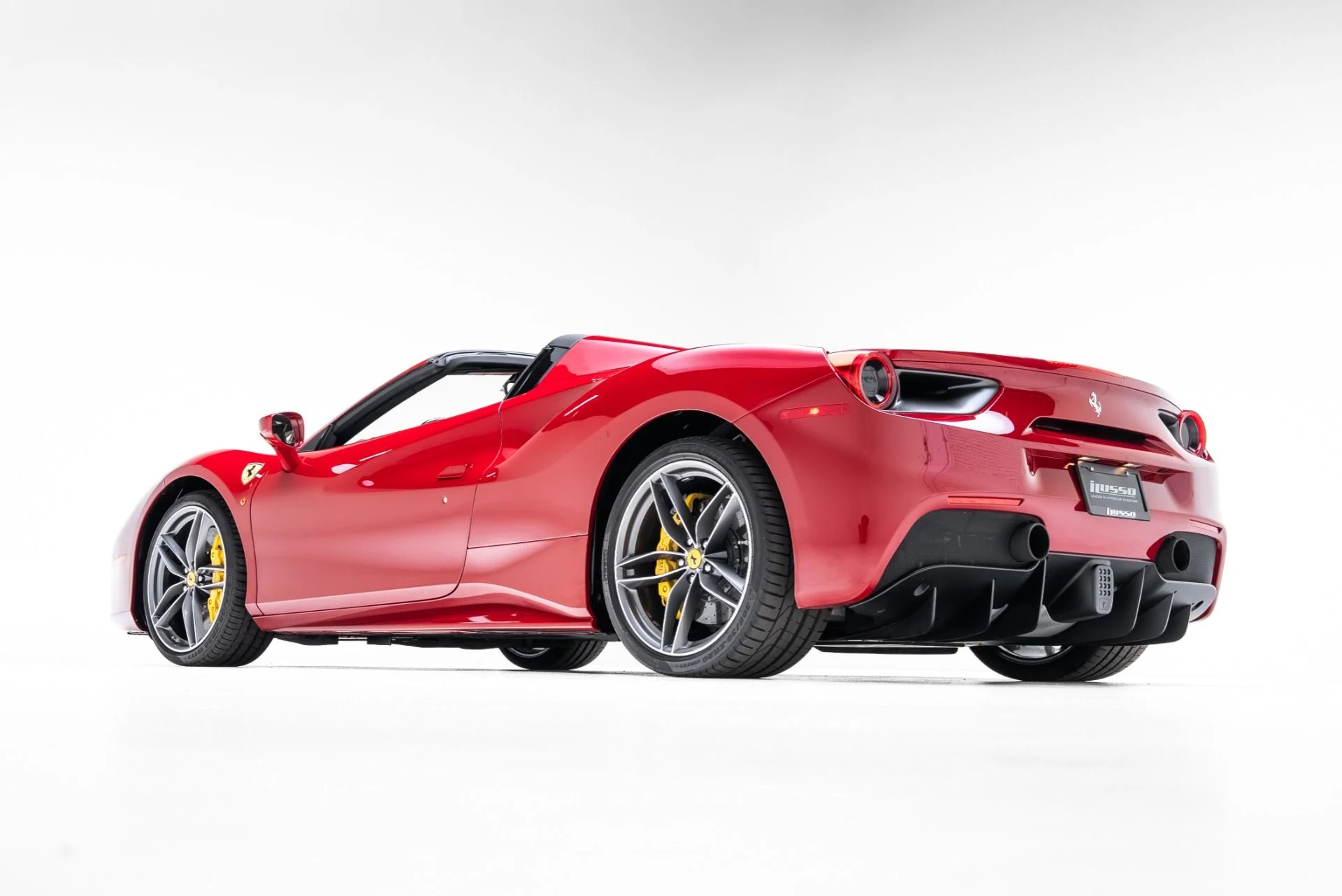 mph034_2030587190_Used_2019_Ferrari_488_Spider_1773085890_f20303d881