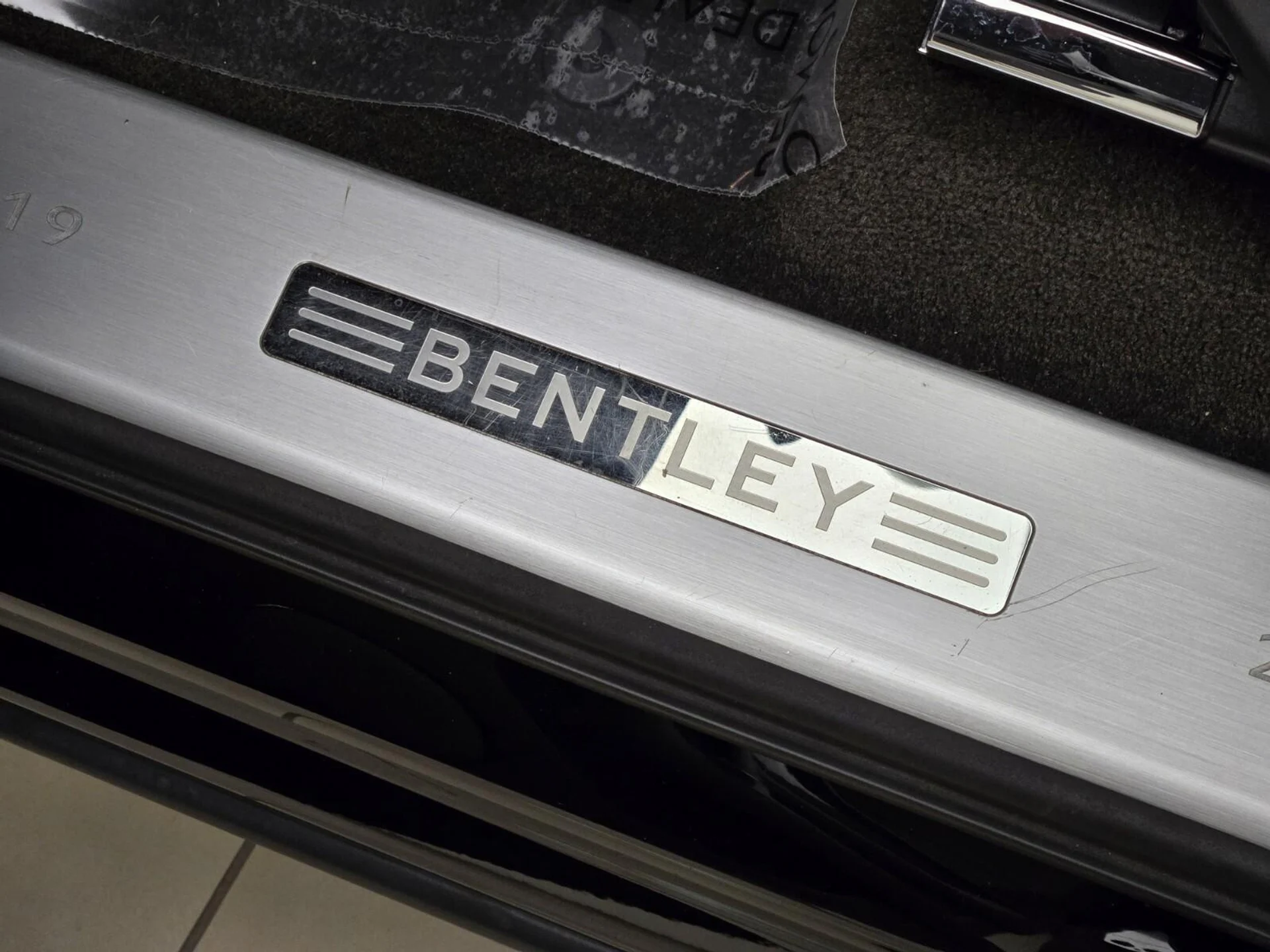 mph034_2032363924_Used_2019_Bentley_Bentayga_V8_1769237276_72e2164a4c