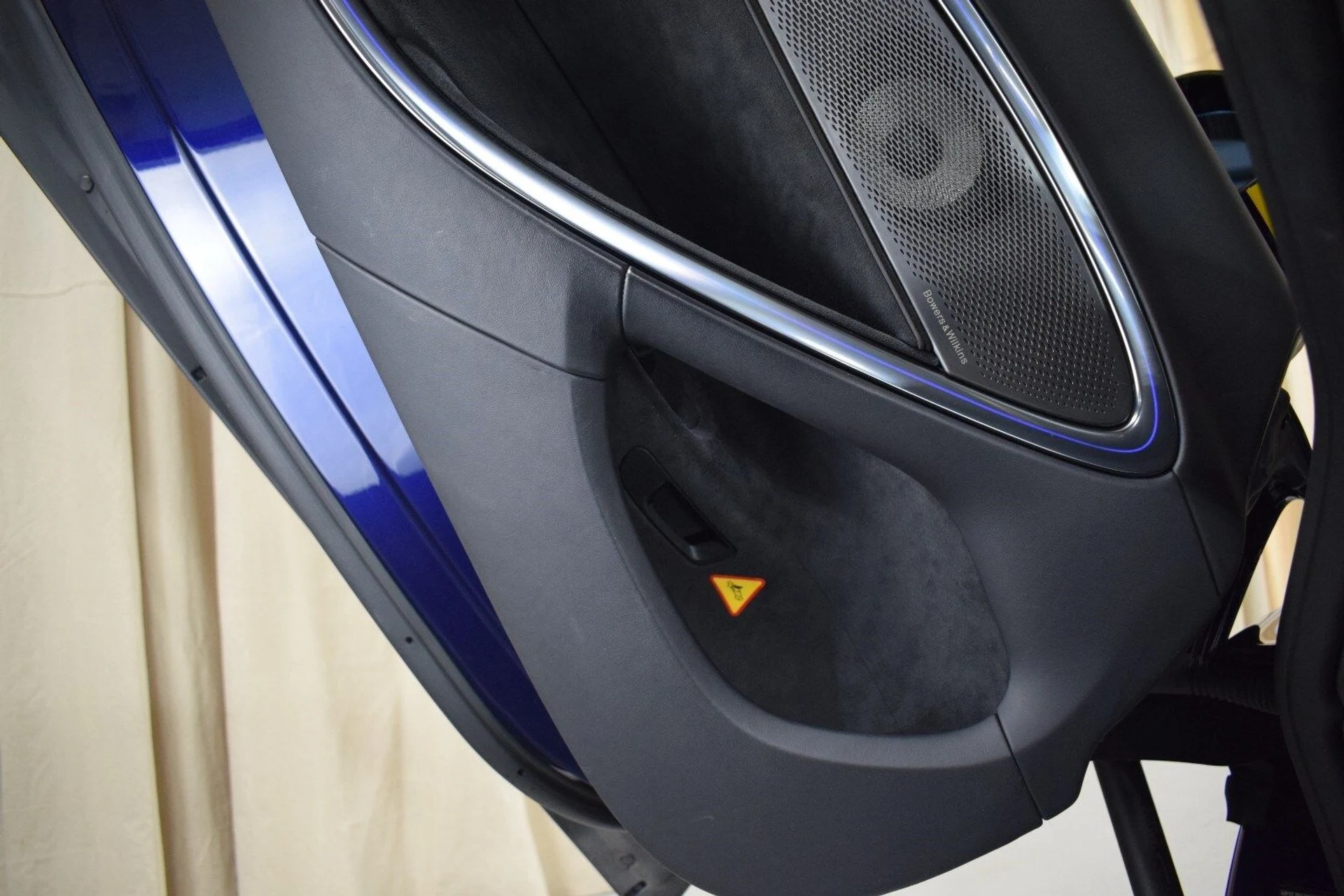 mph034_2035810218_d390db404431b0a9c270c21df4059449x_b704d22967