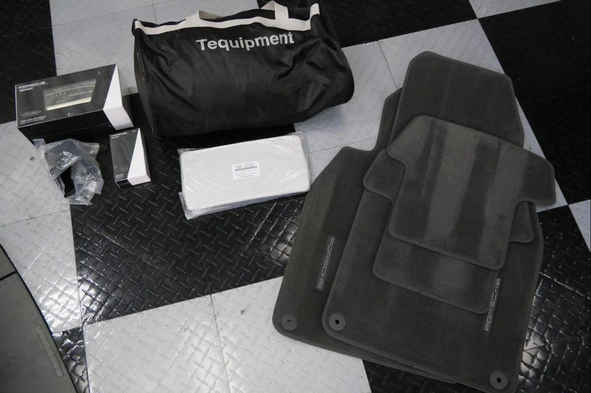 mph034_2048194657_W3_Rb_U_Lq8mfk_W_Bquc_R8_L9vi_GMZ_8_A_339afde6ca