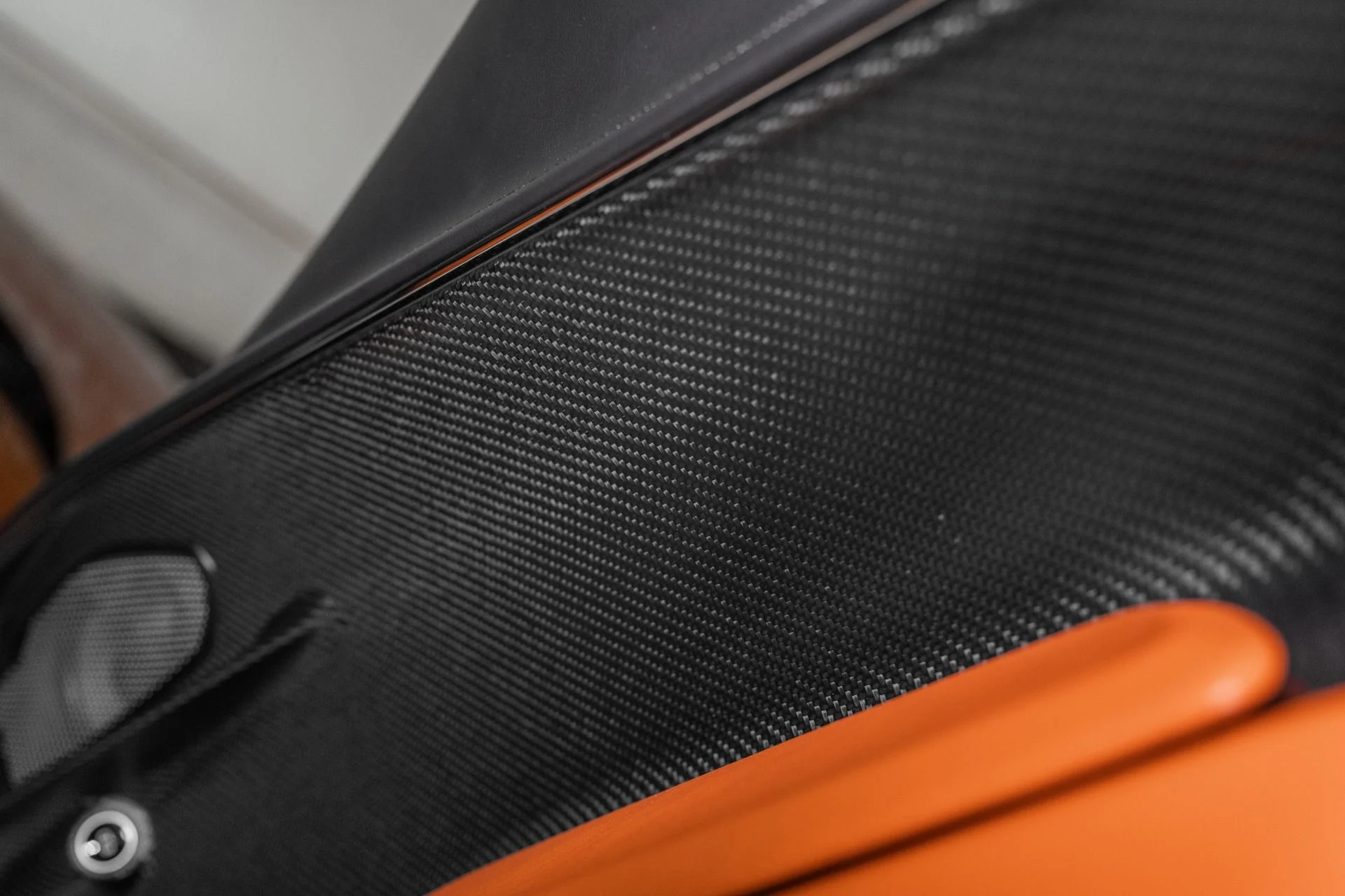 mph034_2051690306_New_2026_ASTON_MARTIN_VALHALLA_1775445551_996d789220