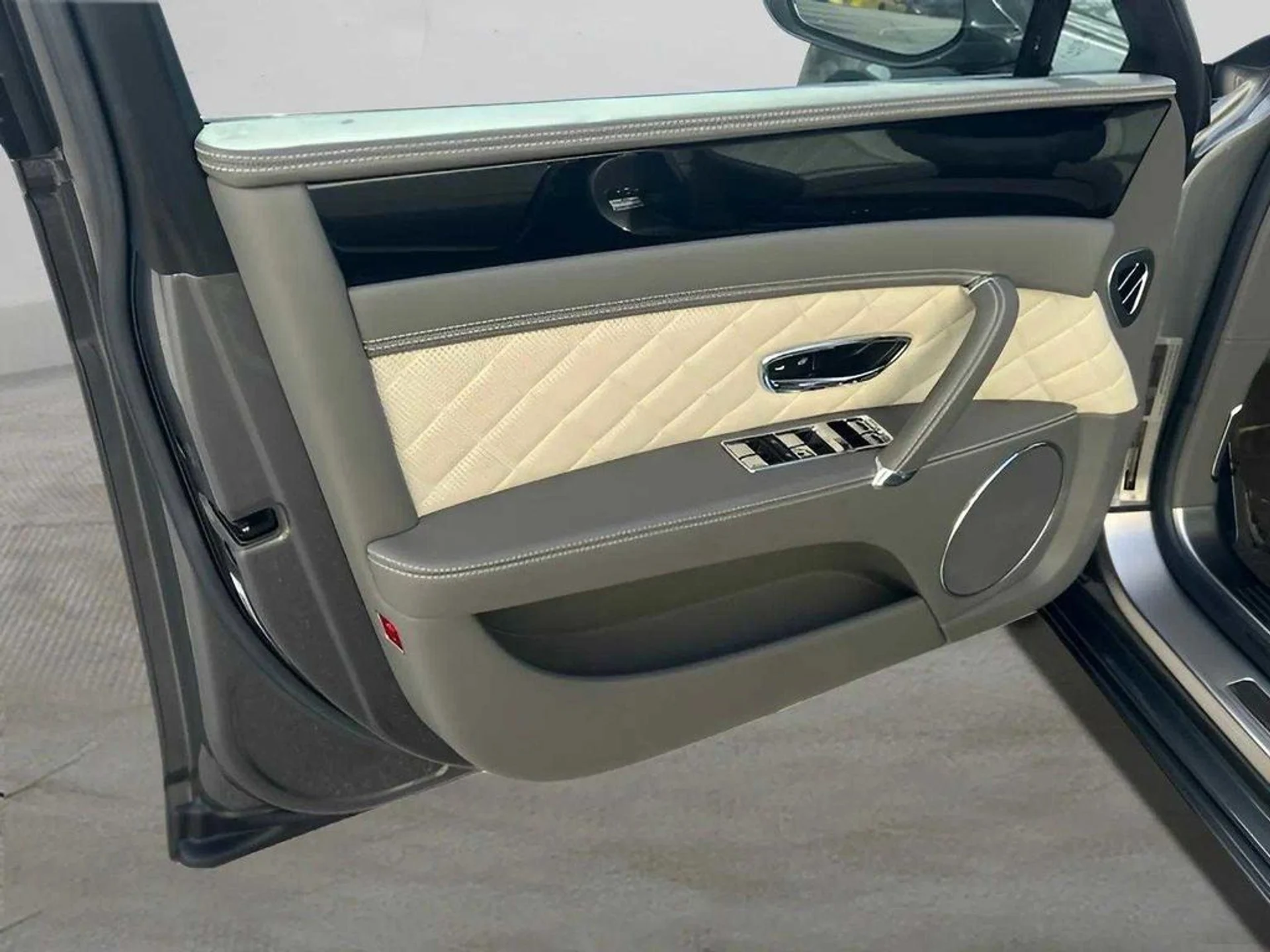 mph034_206024858_f7566b67460334a124239a0bdb538d1bx_cb62a5a68b