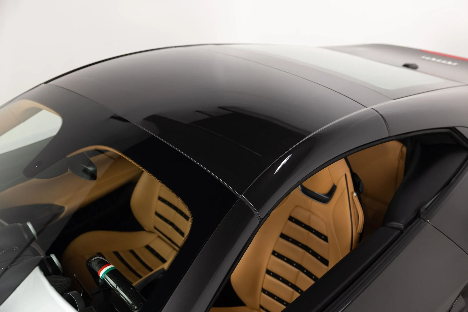mph034_2063512336_Used_2019_Ferrari_Portofino_1784318320_3b298226ed
