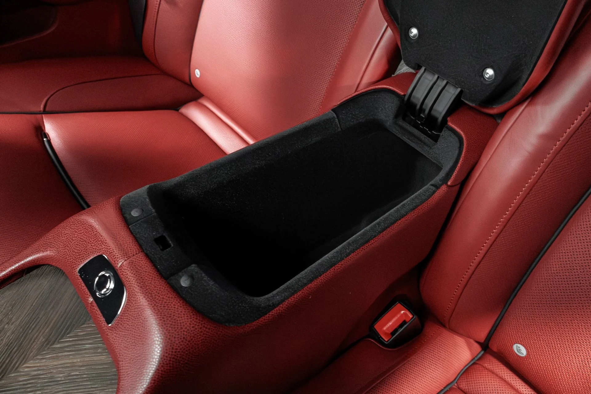 mph034_2063828814_Used_2014_Rolls_Royce_Wraith_1768708128_f4f8e18aea