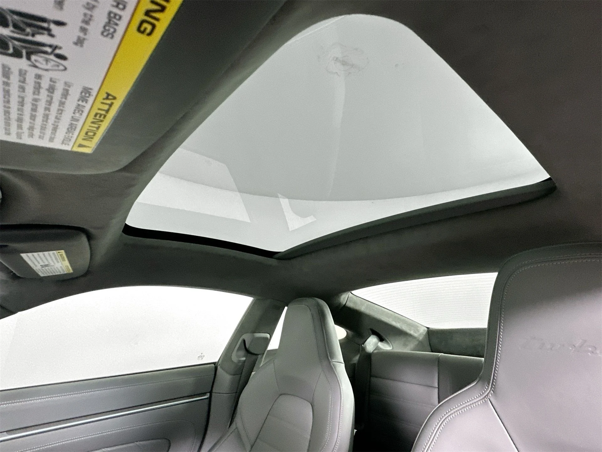 mph034_2064068832_18edc92f42a91941d49a4d9cda07908c_e027fab031