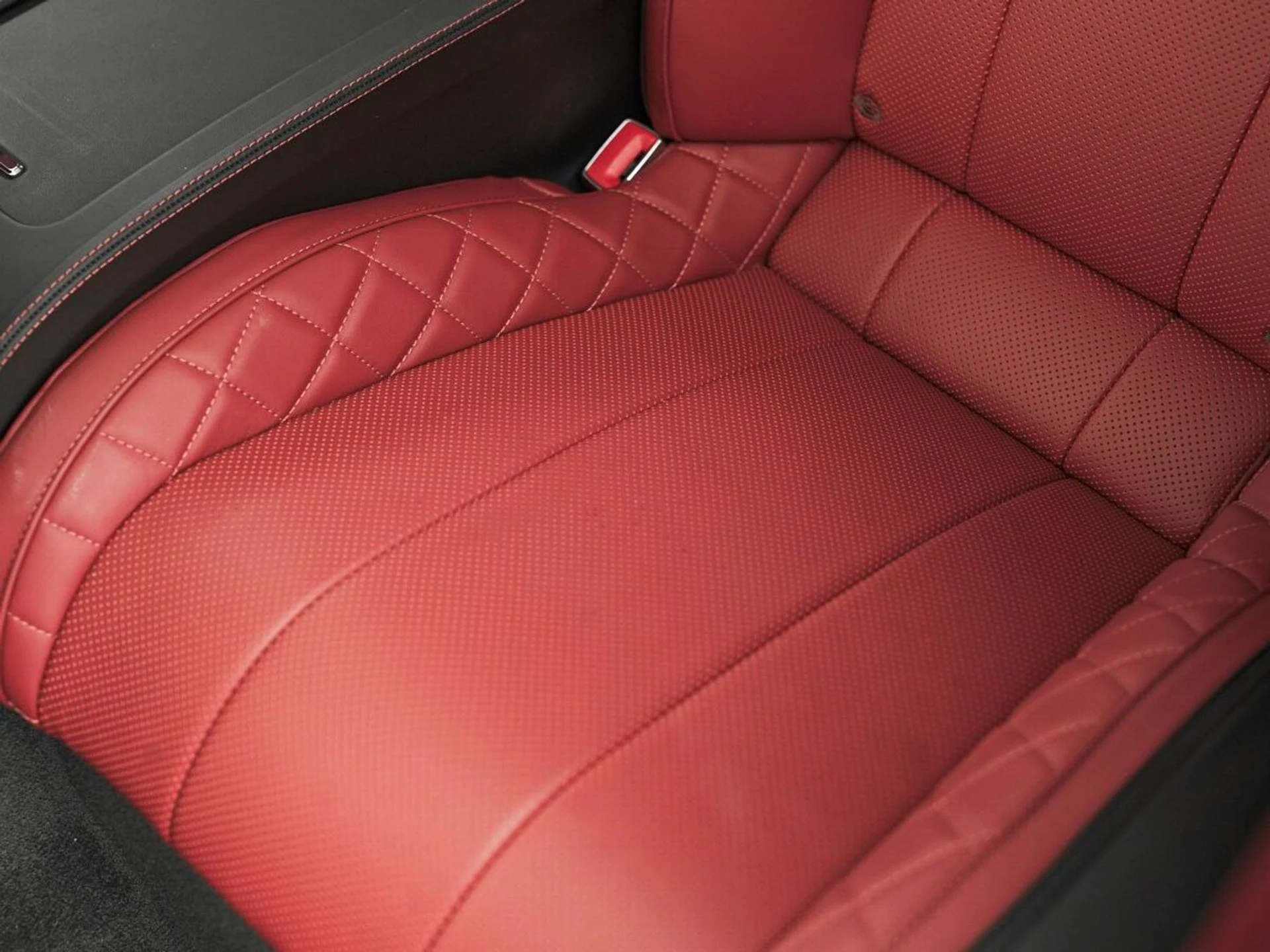 mph034_2064669590_pzvlhctg4ak7eihzyxtqn6ygxv6r_5d2efa25ca