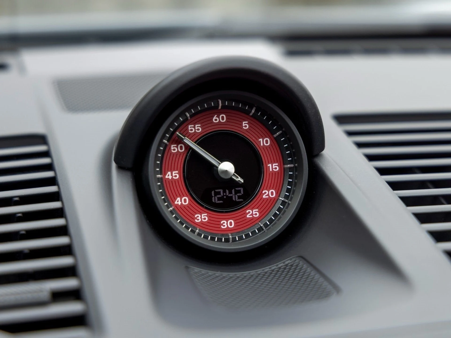 mph034_207064619_35_d43b886a37