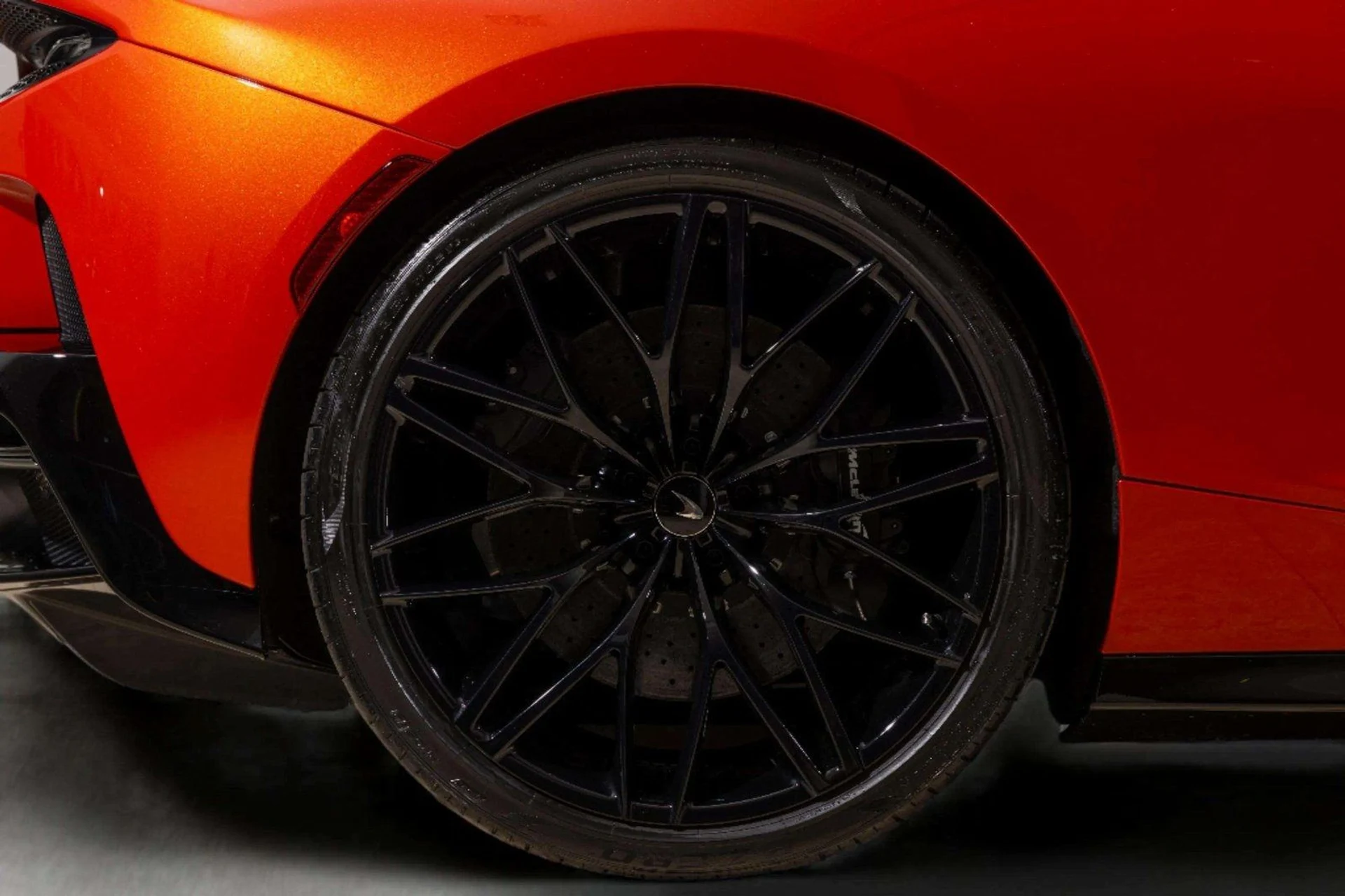 mph034_2074122114_image_35_e2b97cdccd