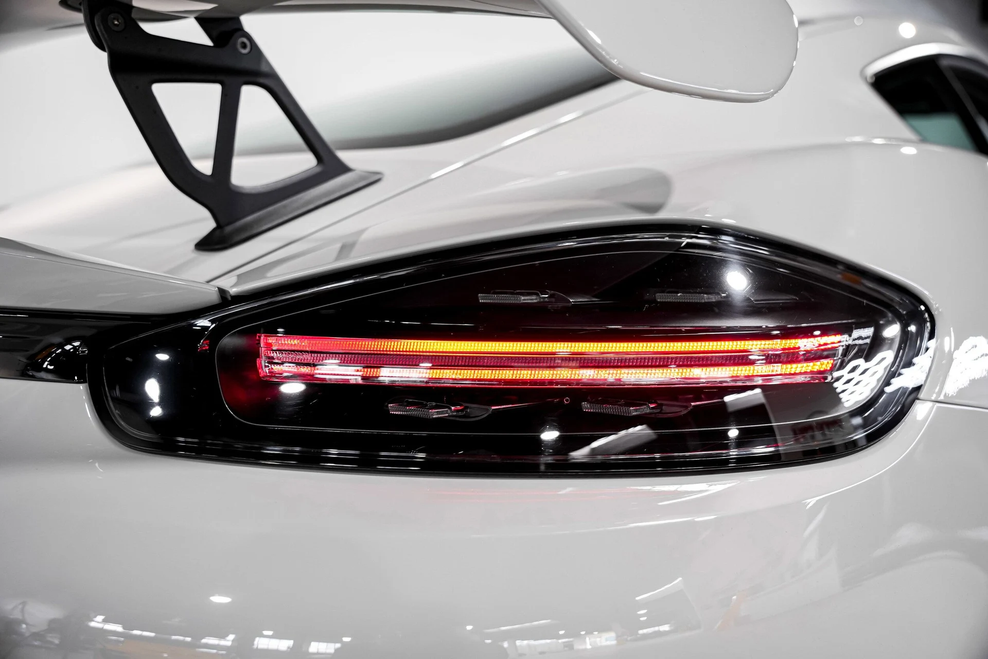 mph034_2080749711_1a7d4054bb3de2bb51473e1933b8a8d3x_13d37ffa68