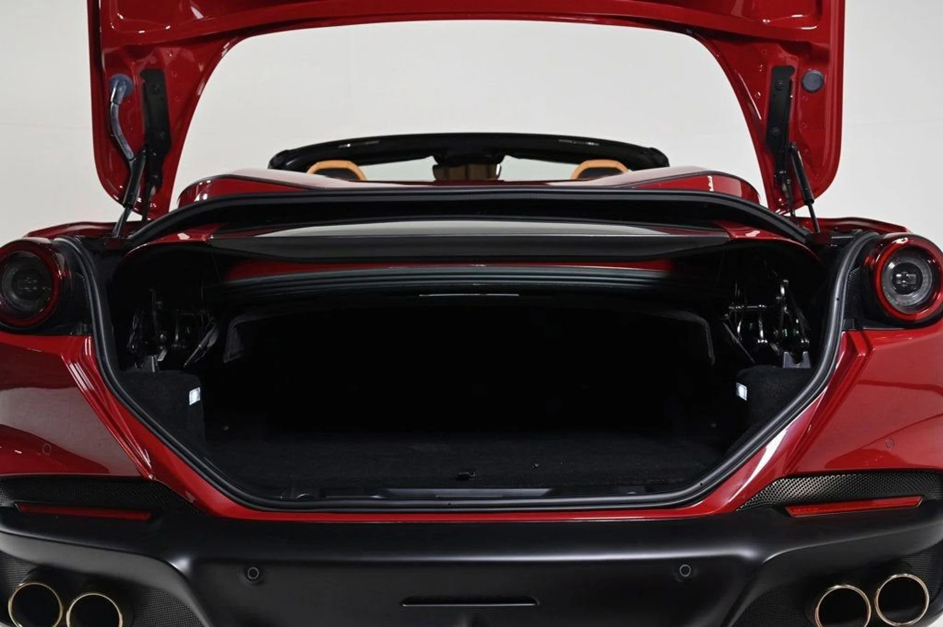 mph034_2090891873_e4c16762b8e3459d94bf8c5700a97e51_0571011606